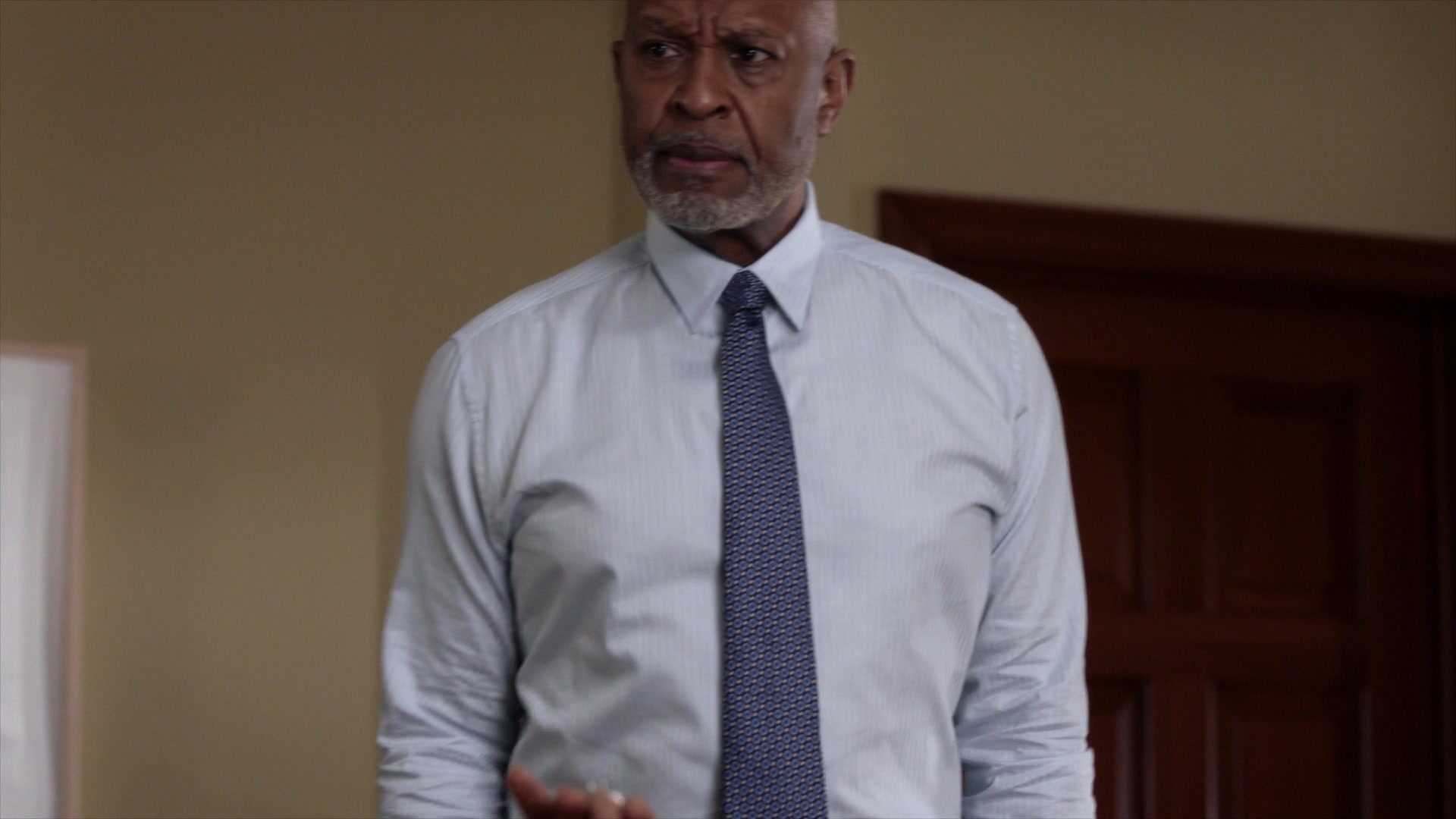 Greys_Anatomy_S19E10_0103.jpg