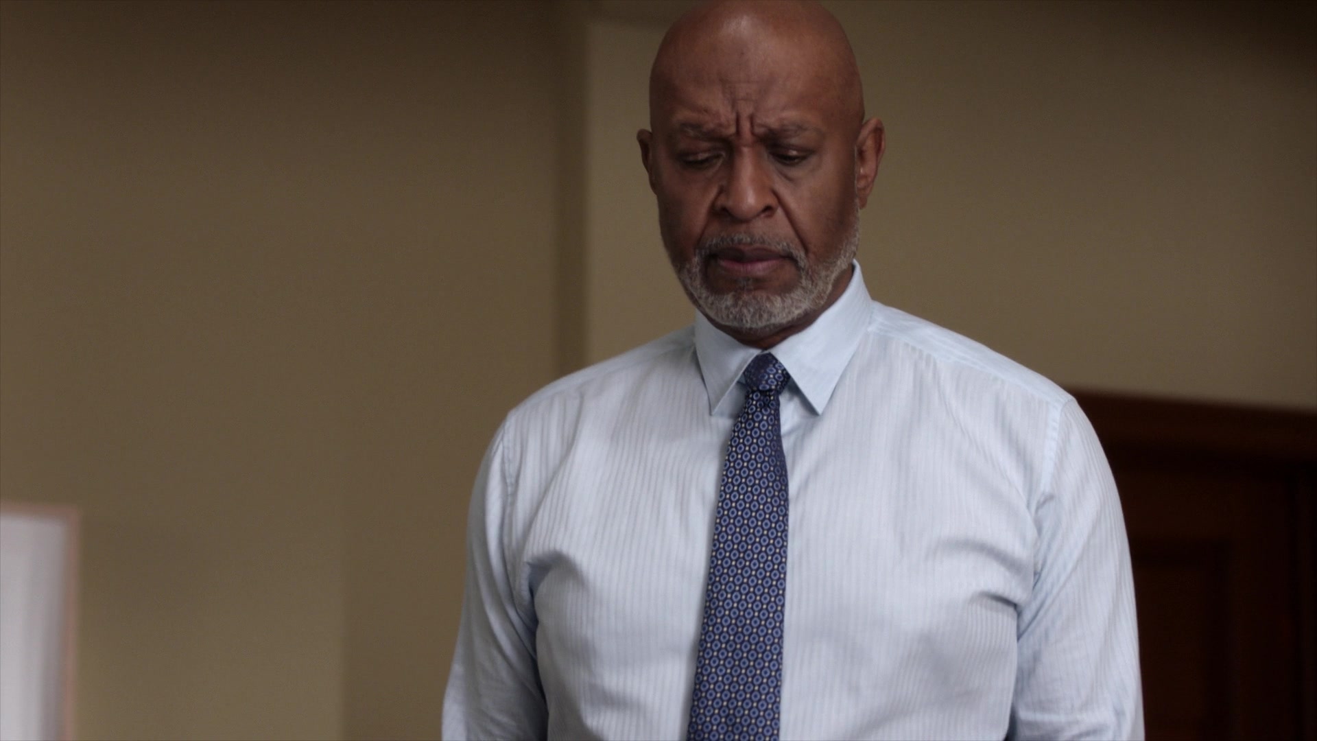 Greys_Anatomy_S19E10_0104.jpg