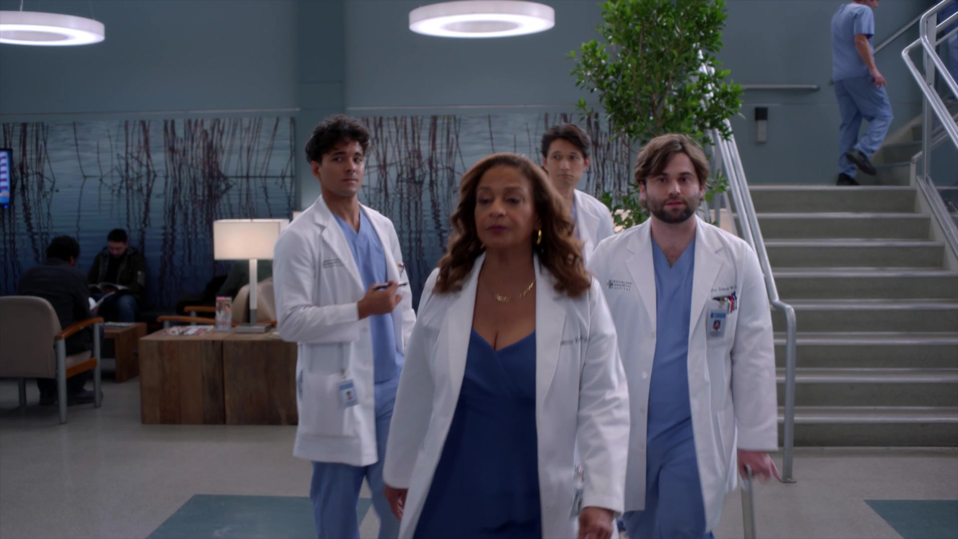 Greys_Anatomy_S19E10_0245.jpg