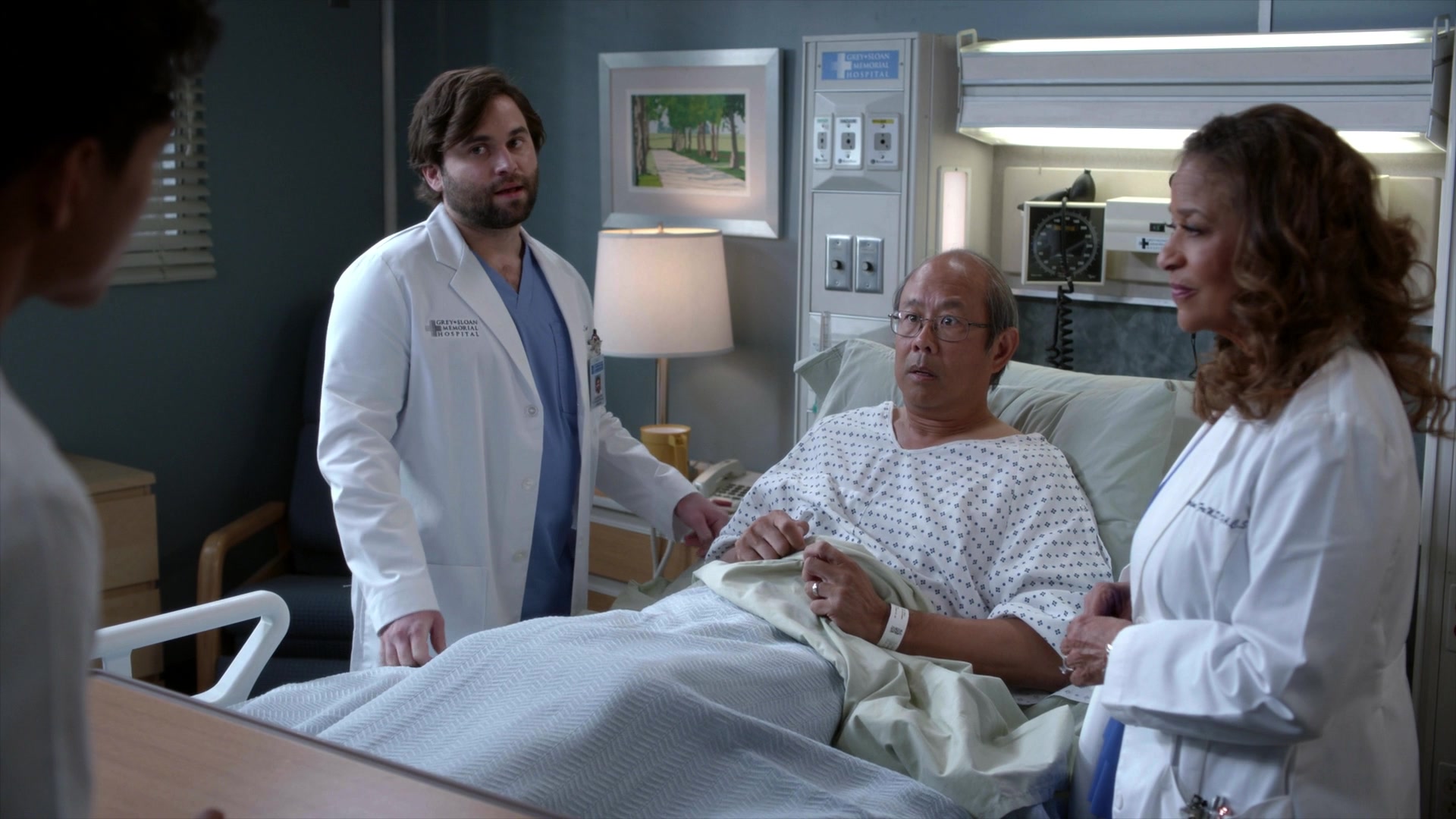 Greys_Anatomy_S19E10_0469.jpg