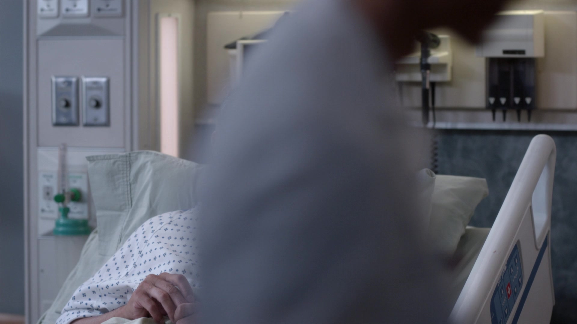 Greys_Anatomy_S19E10_0496.jpg