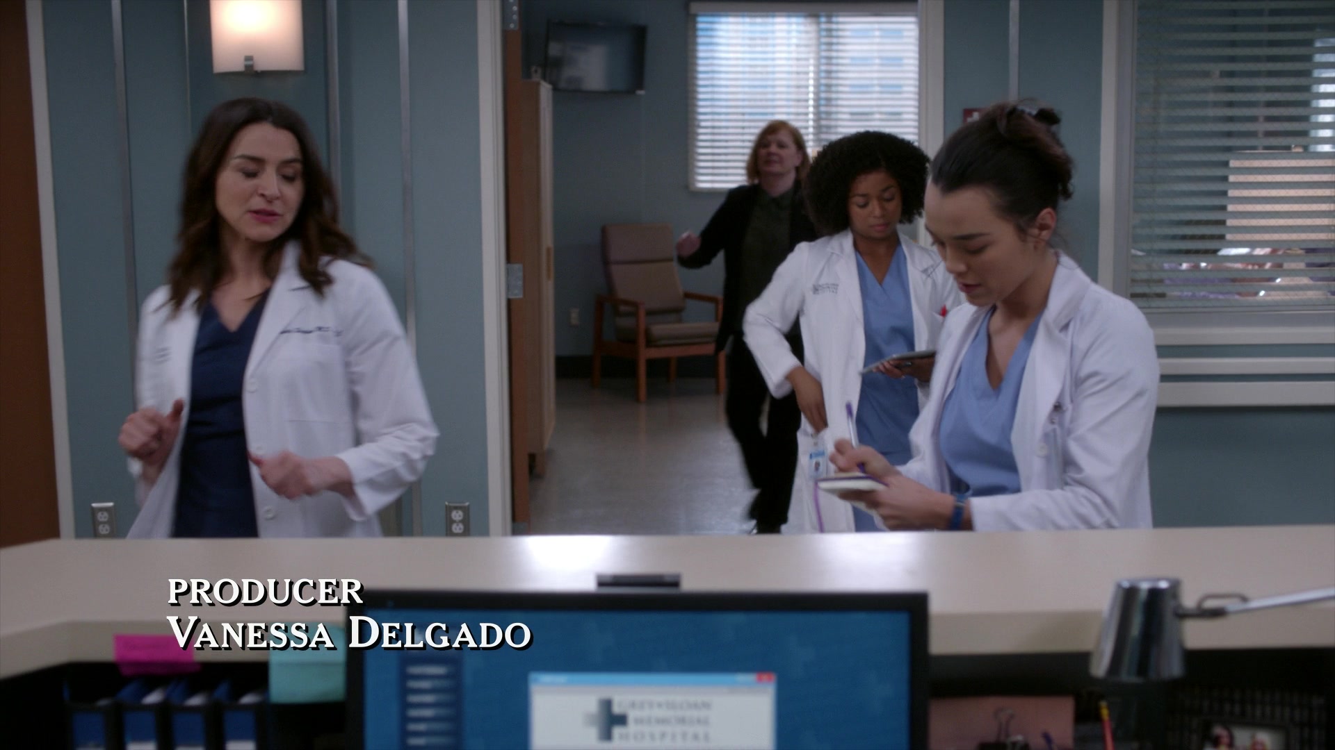 Greys_Anatomy_S19E10_0499.jpg