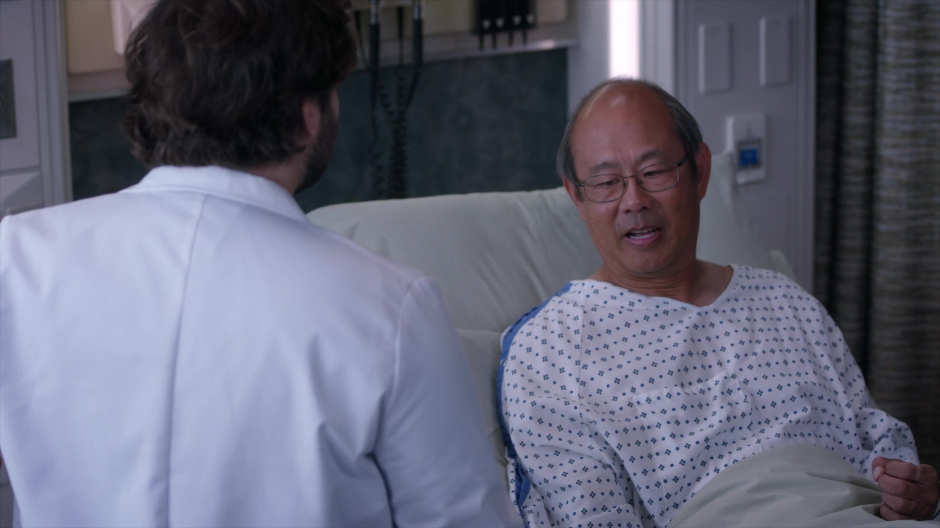 Greys_Anatomy_S19E10_0765.jpg