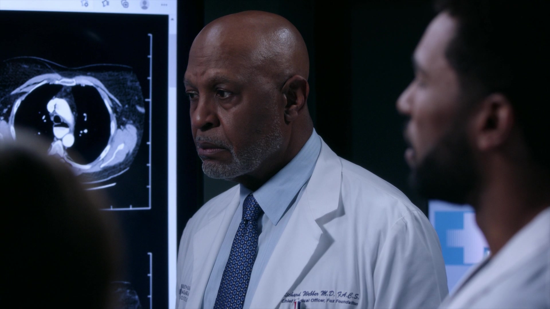 Greys_Anatomy_S19E10_0814.jpg