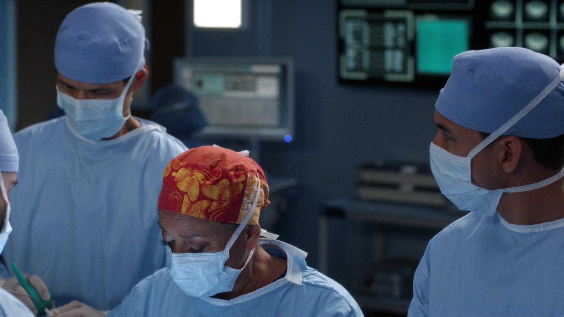 Greys_Anatomy_S19E10_0976.jpg
