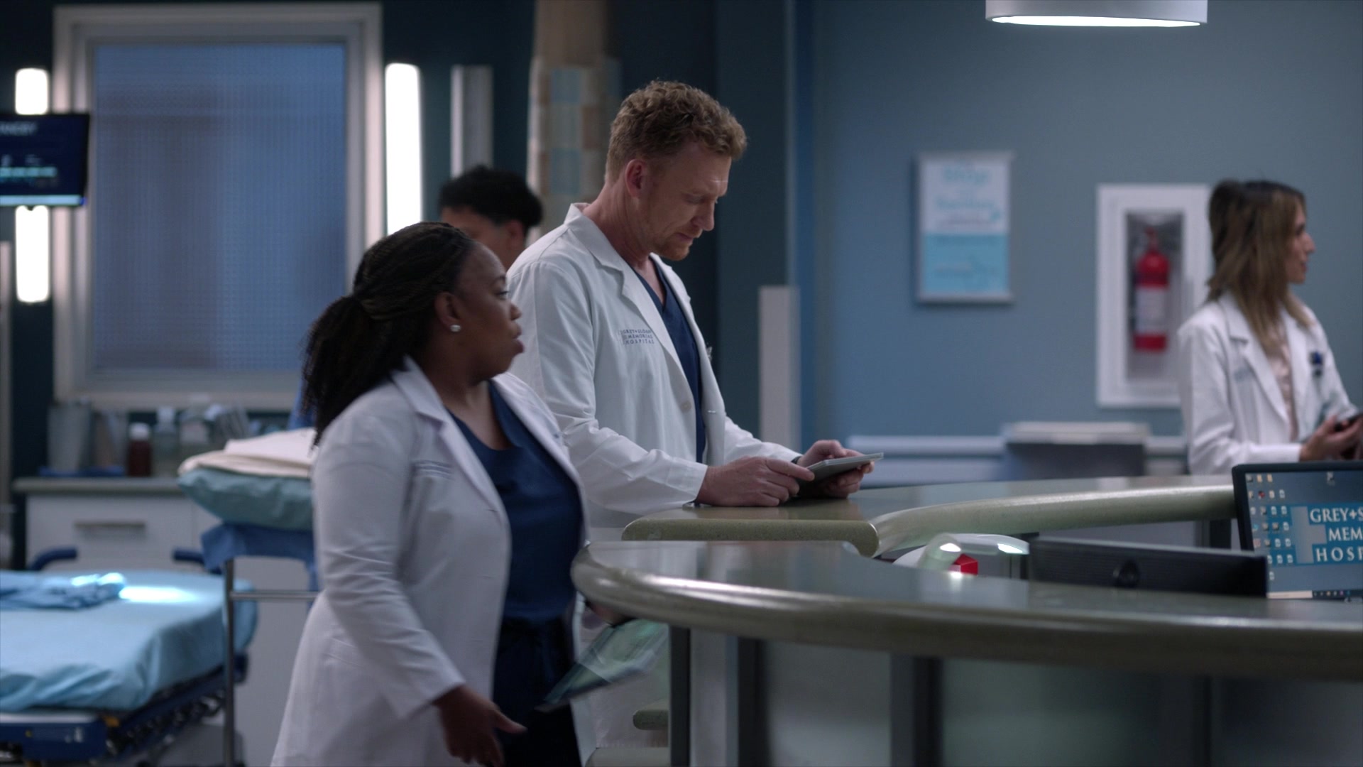 Greys_Anatomy_S19E10_1233.jpg