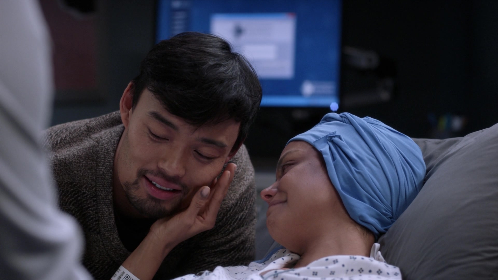 Greys_Anatomy_S19E10_1370.jpg