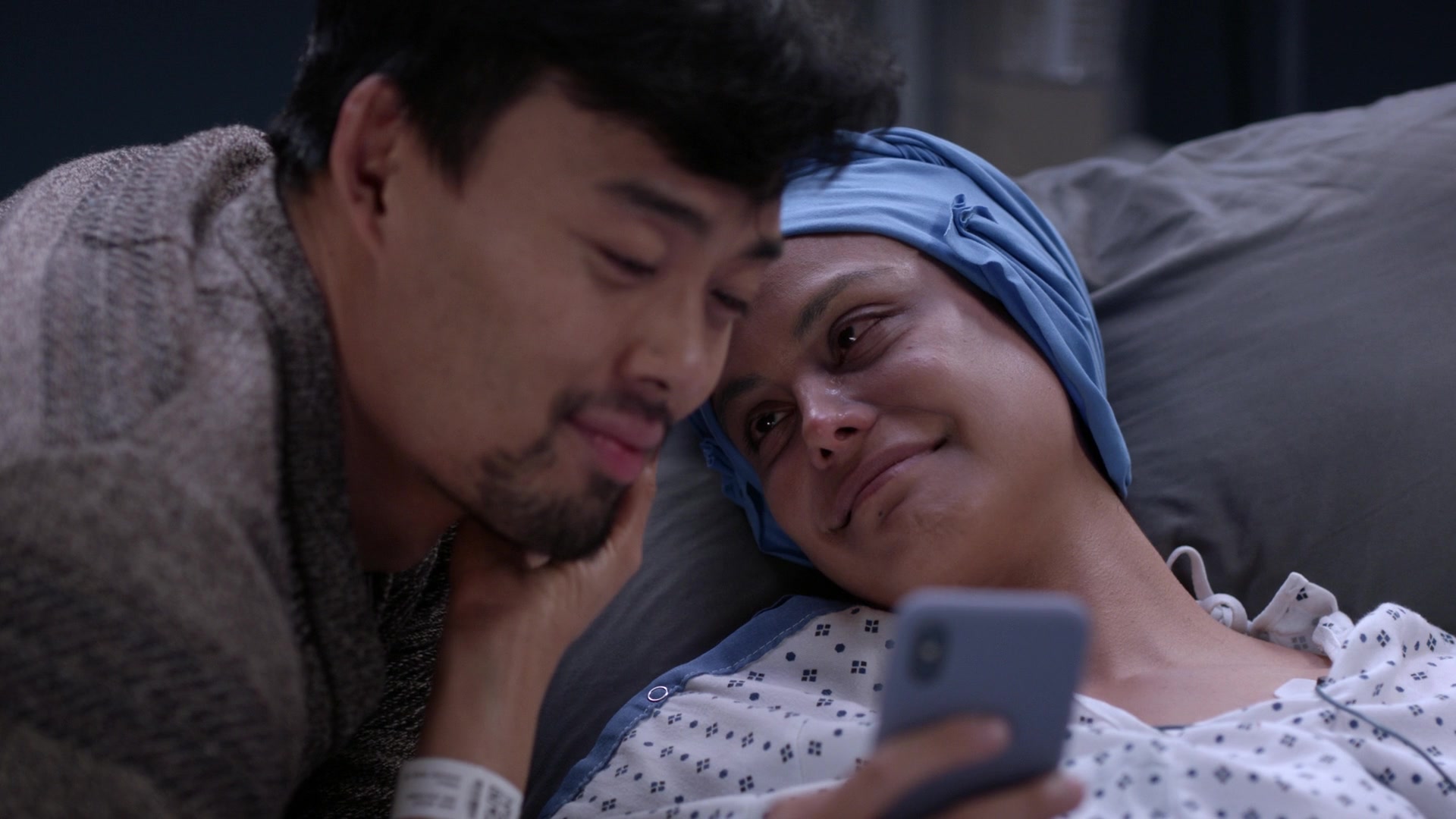 Greys_Anatomy_S19E10_1374.jpg