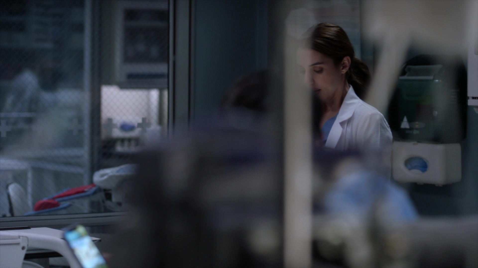 Greys_Anatomy_S19E10_1394.jpg