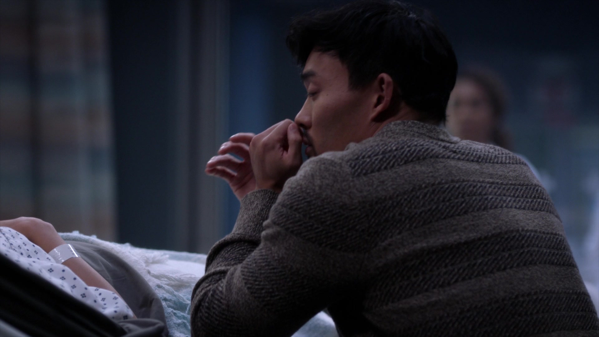 Greys_Anatomy_S19E10_1423.jpg