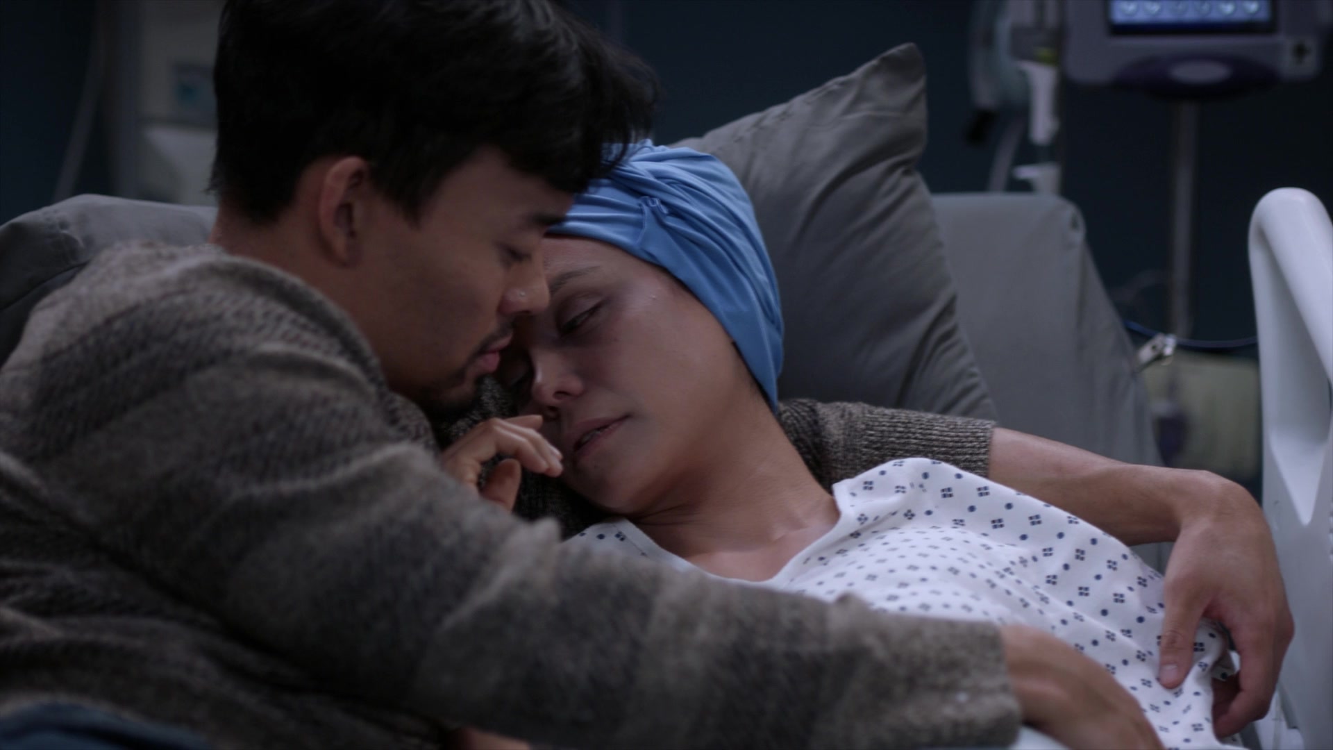 Greys_Anatomy_S19E10_1447.jpg