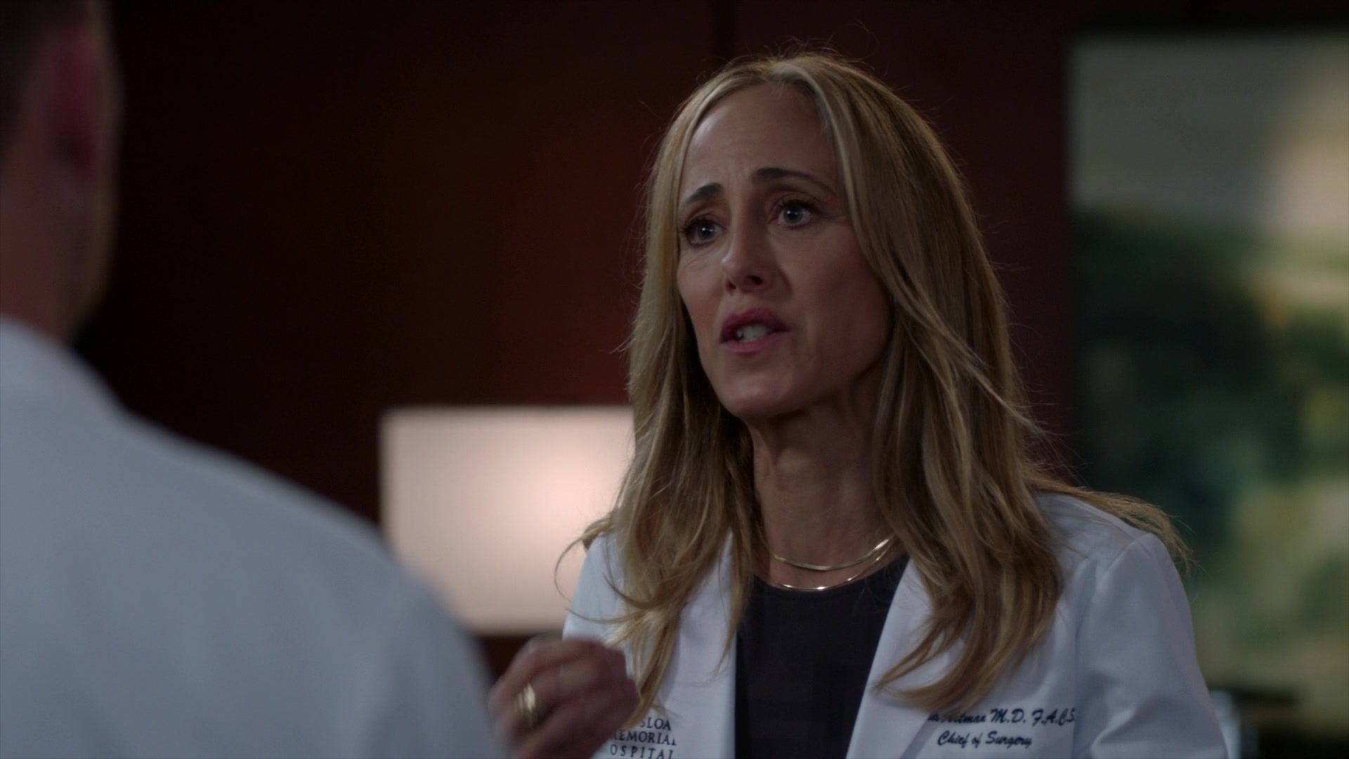 Greys_Anatomy_S19E10_1677.jpg