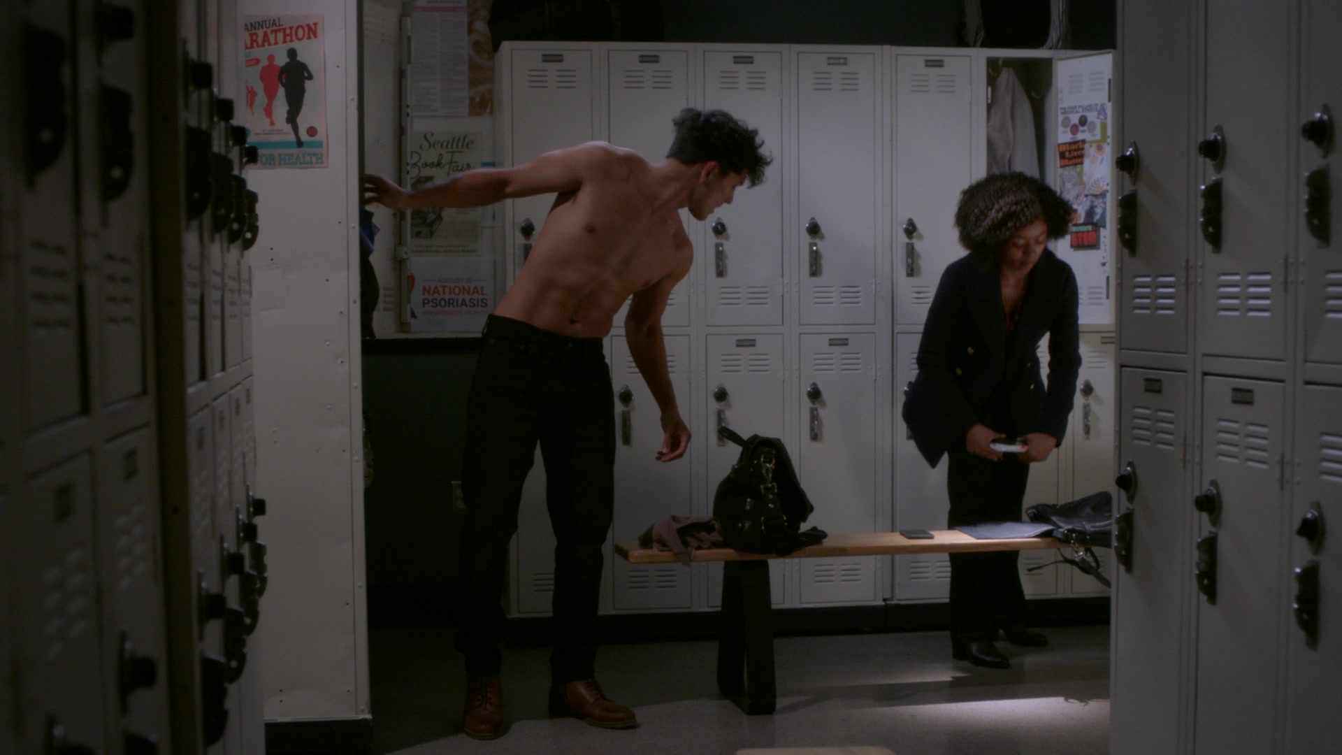 Greys_Anatomy_S19E10_1742.jpg