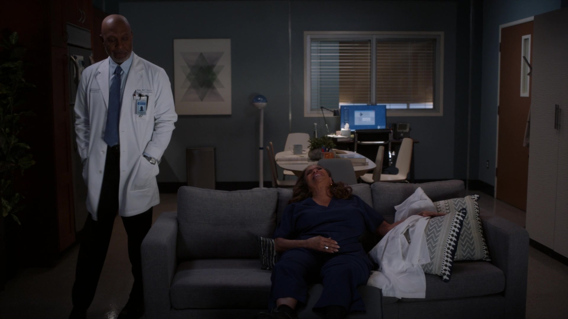 Greys_Anatomy_S19E10_1844.jpg