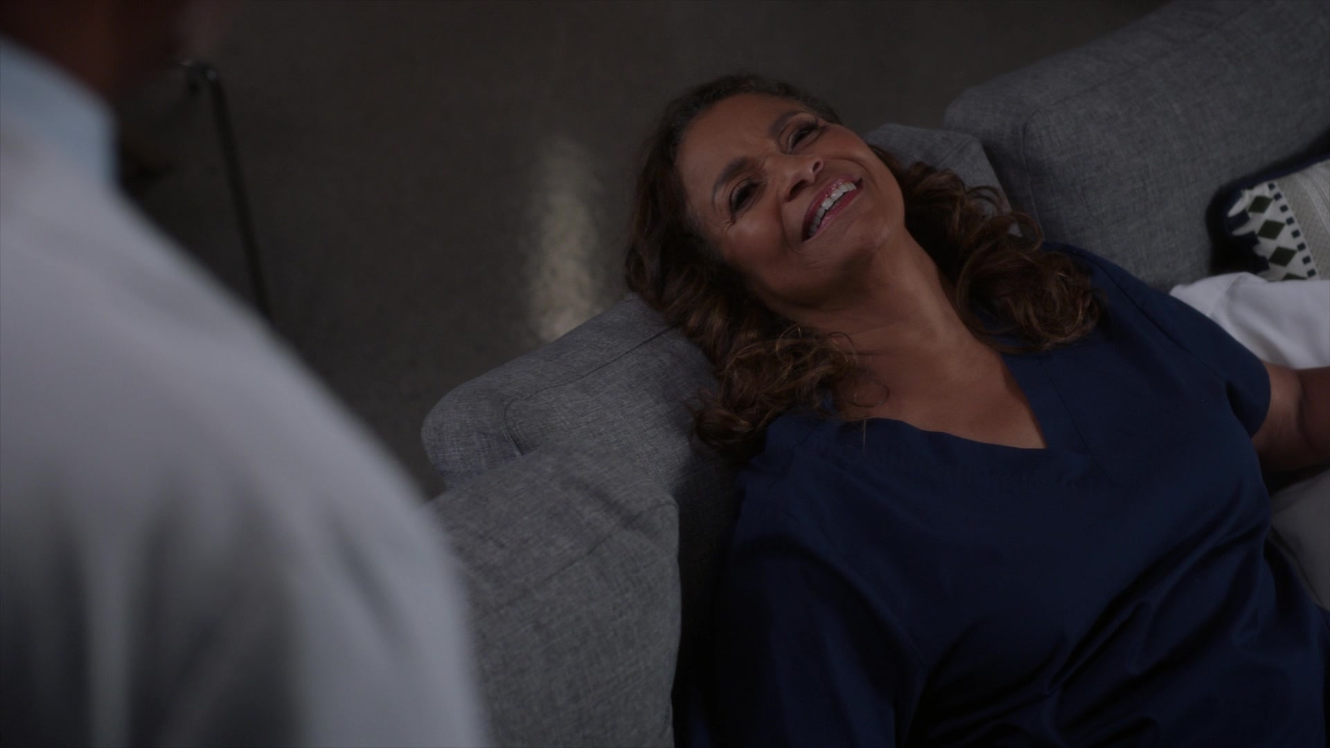 Greys_Anatomy_S19E10_1848.jpg
