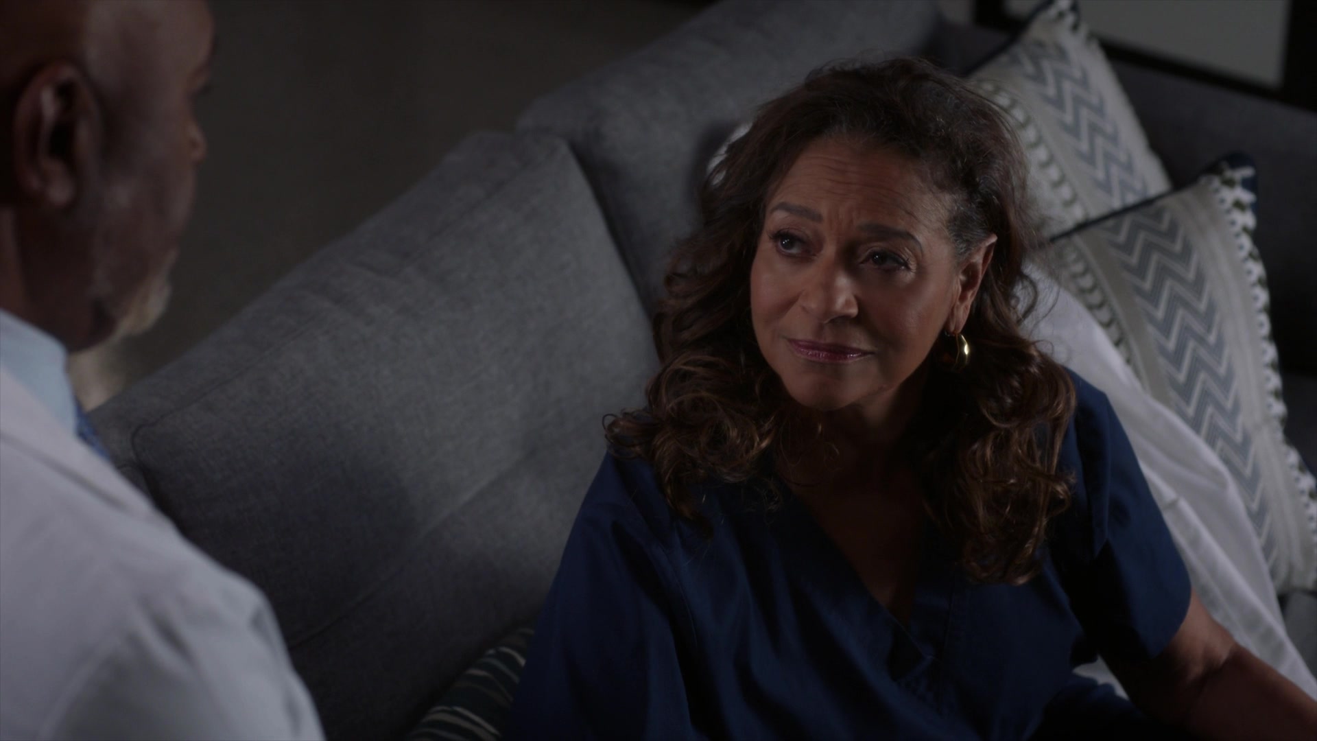 Greys_Anatomy_S19E10_1893.jpg