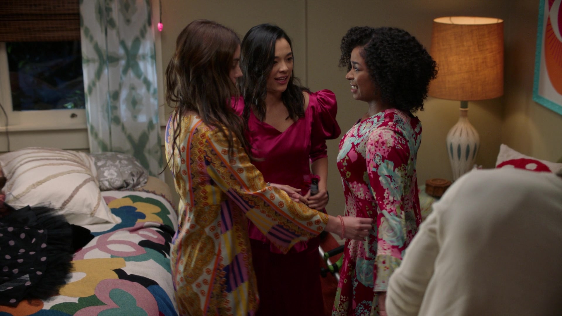 Greys_Anatomy_S19E10_1989.jpg