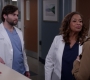 Greys_Anatomy_S19E10_1306.jpg