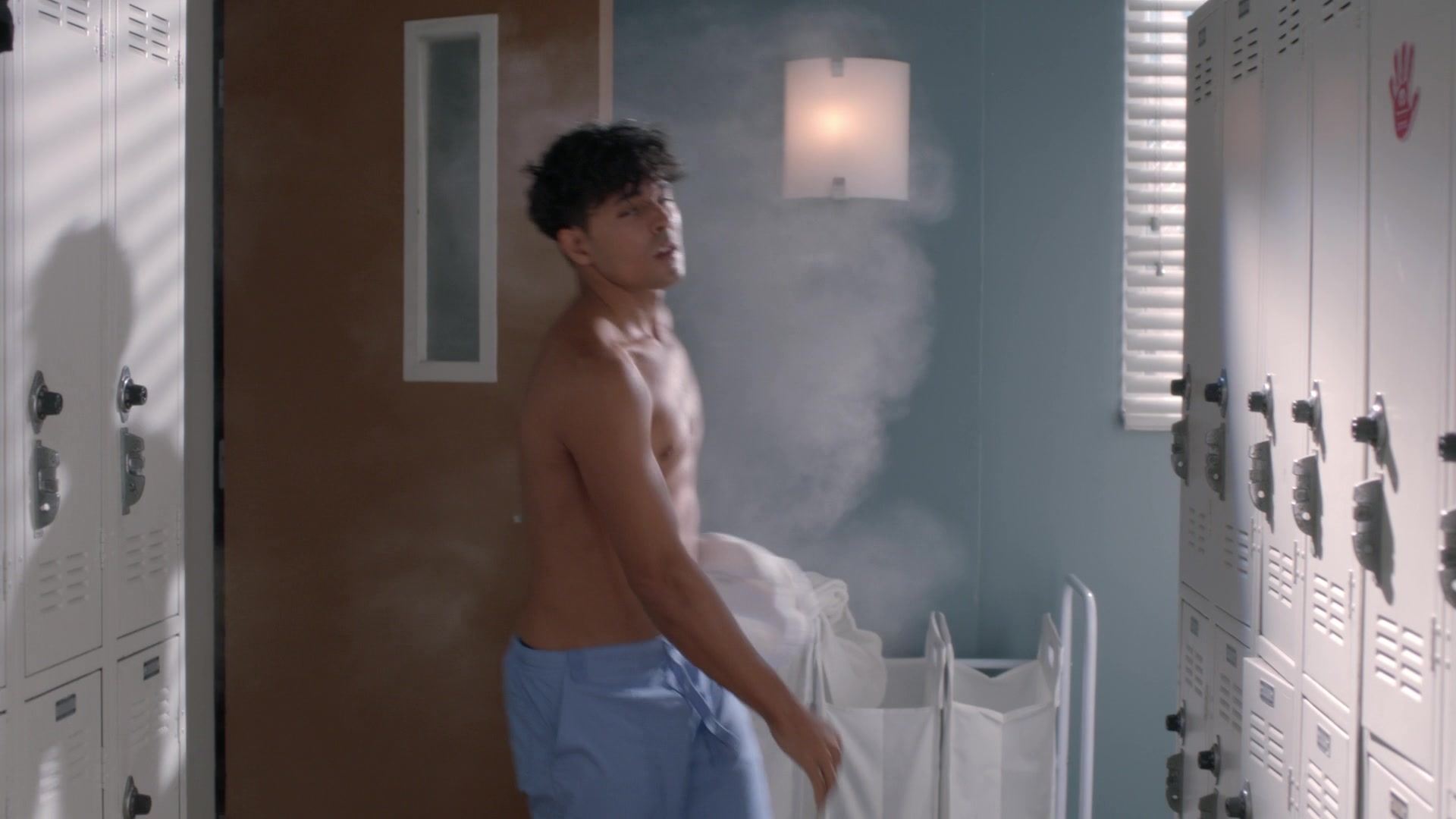 Greys_Anatomy_S19E11_0110.jpg
