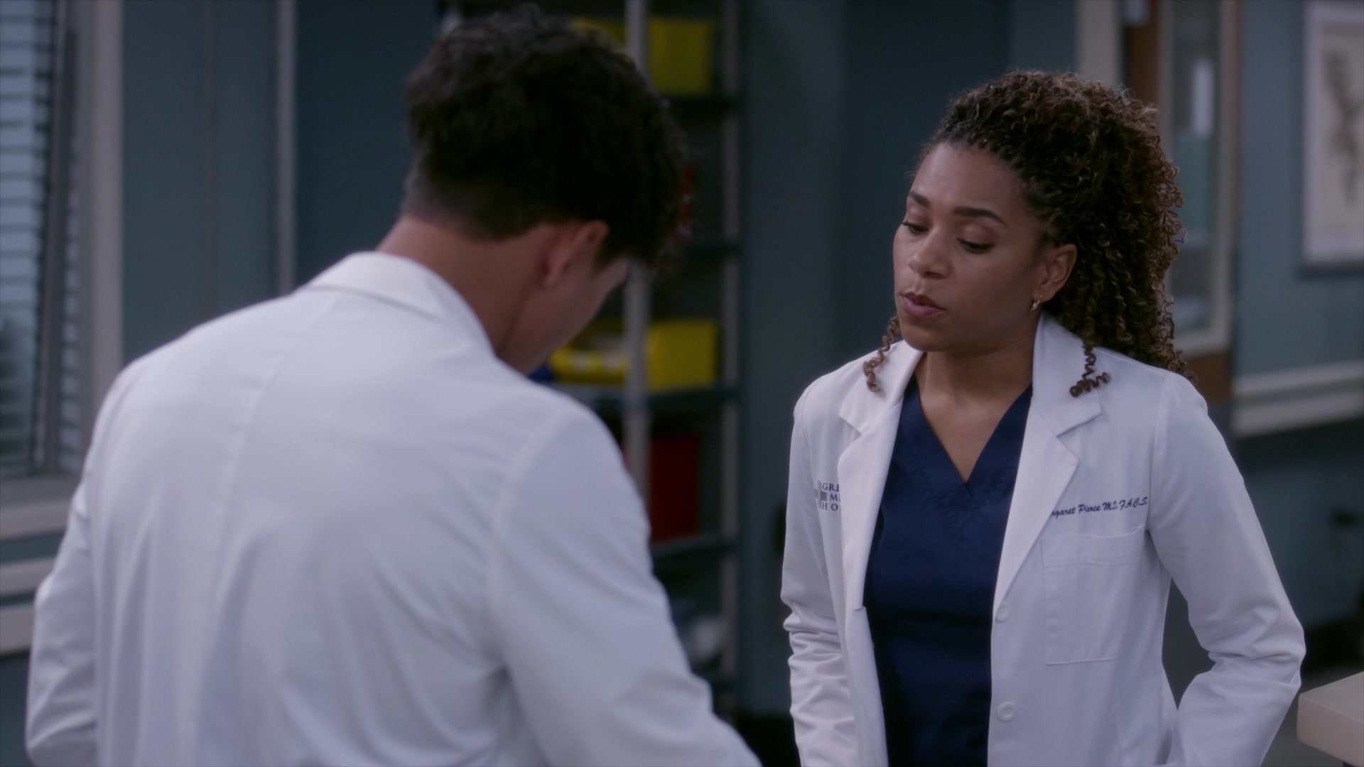 Greys_Anatomy_S19E11_0775.jpg