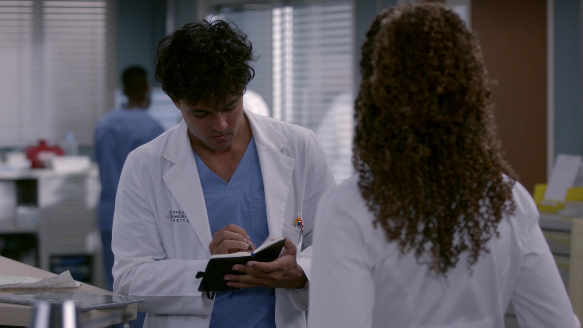 Greys_Anatomy_S19E11_0780.jpg