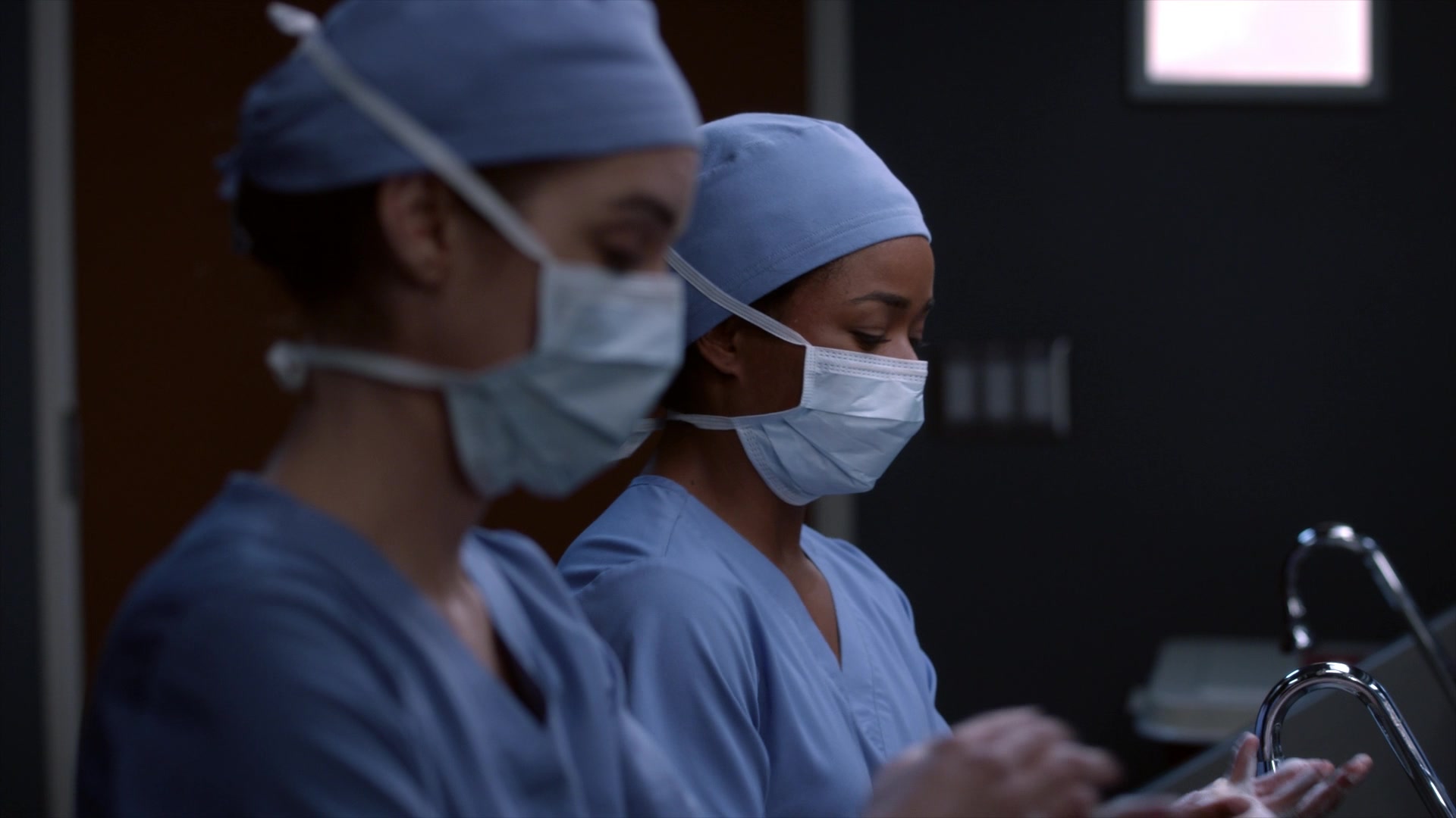 Greys_Anatomy_S19E11_0833.jpg