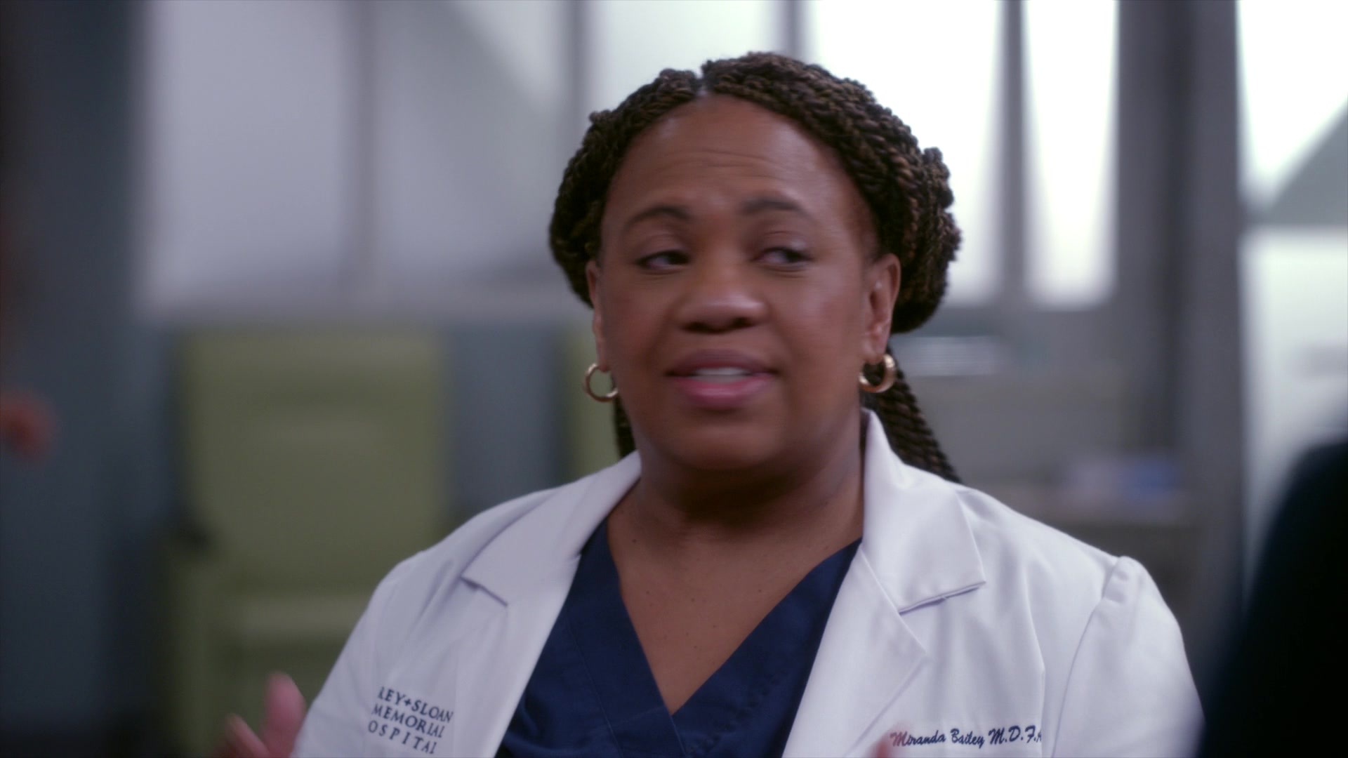 Greys_Anatomy_S19E11_1122.jpg