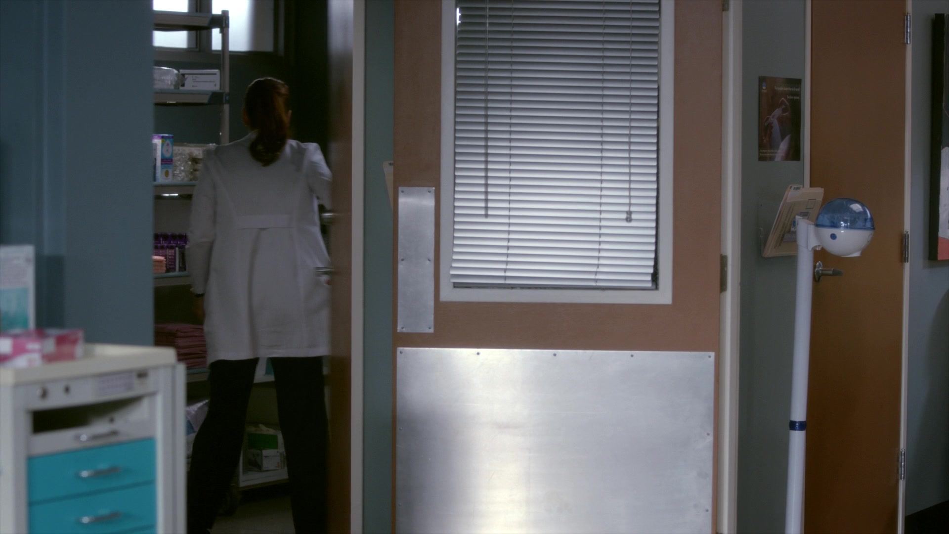 Greys_Anatomy_S19E11_1145.jpg