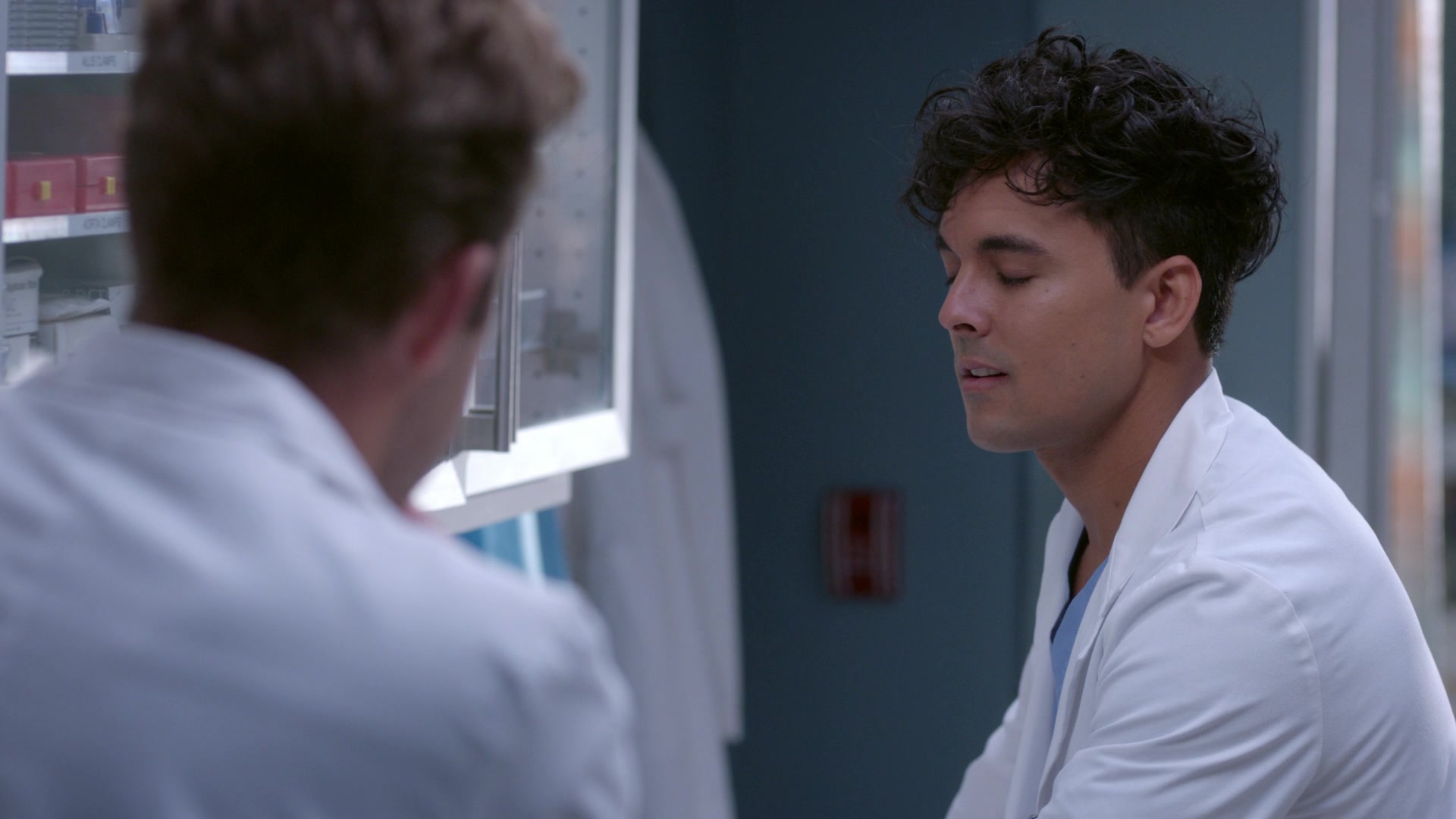 Greys_Anatomy_S19E11_1181.jpg