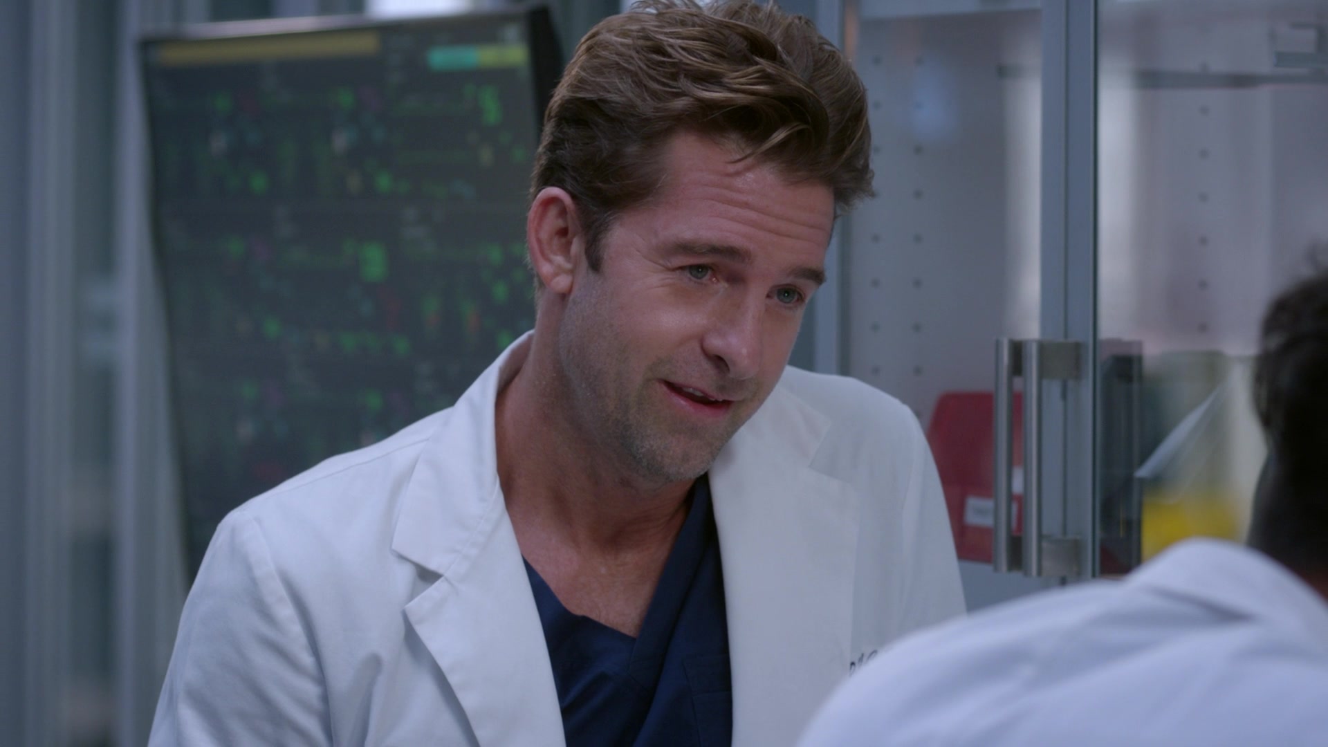 Greys_Anatomy_S19E11_1188.jpg
