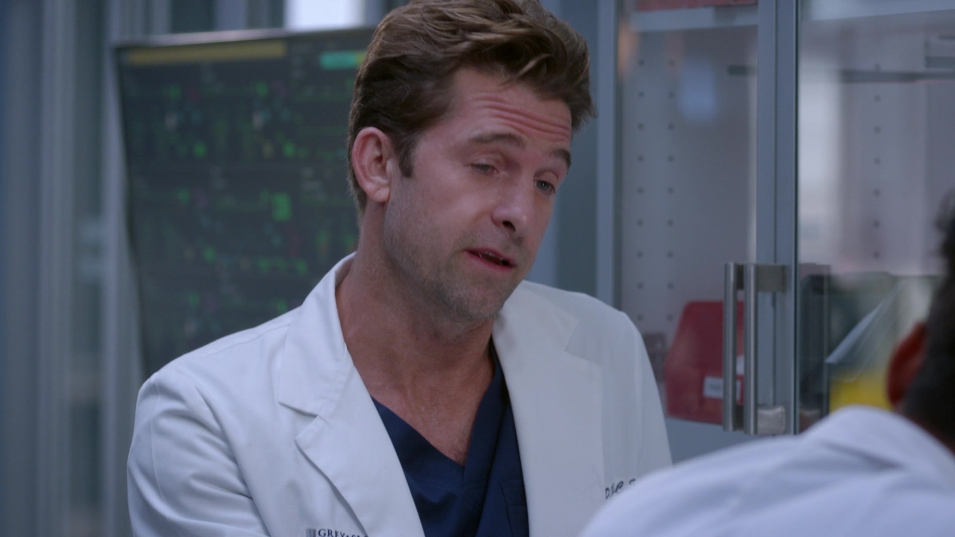 Greys_Anatomy_S19E11_1193.jpg