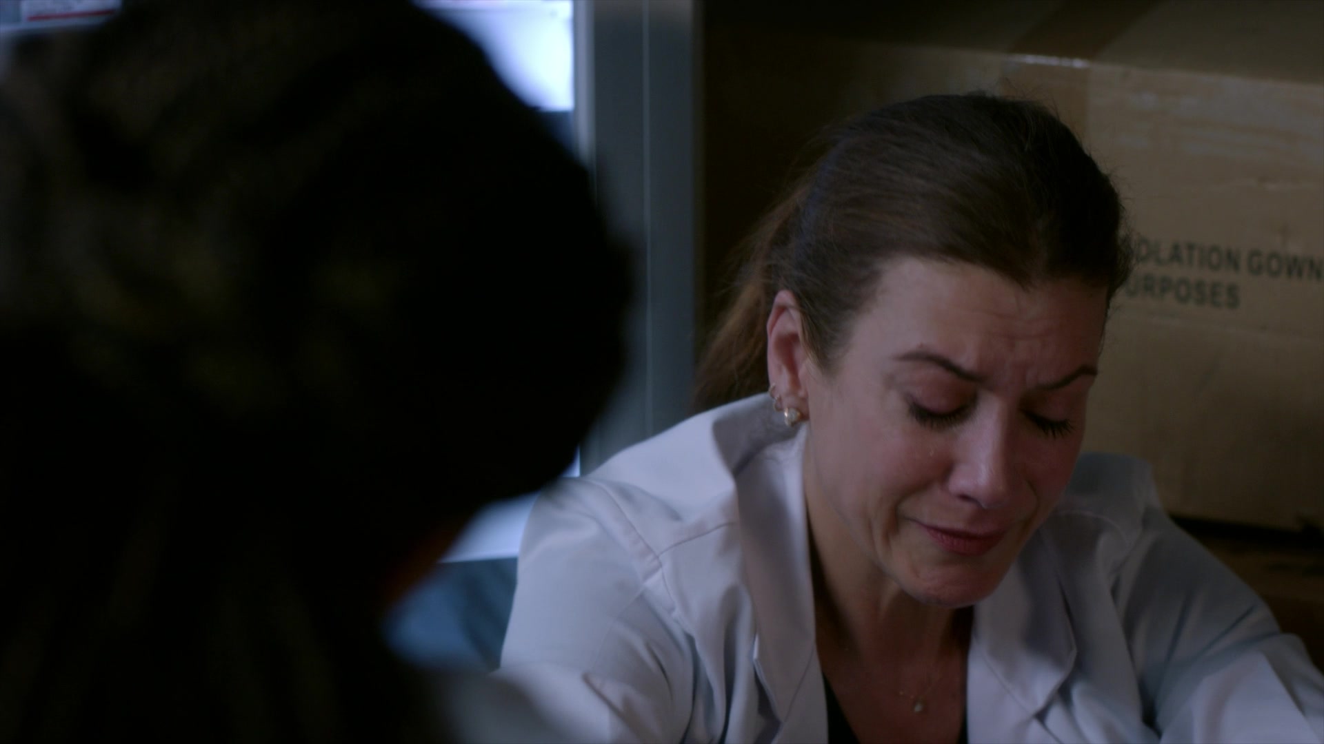 Greys_Anatomy_S19E11_1317.jpg