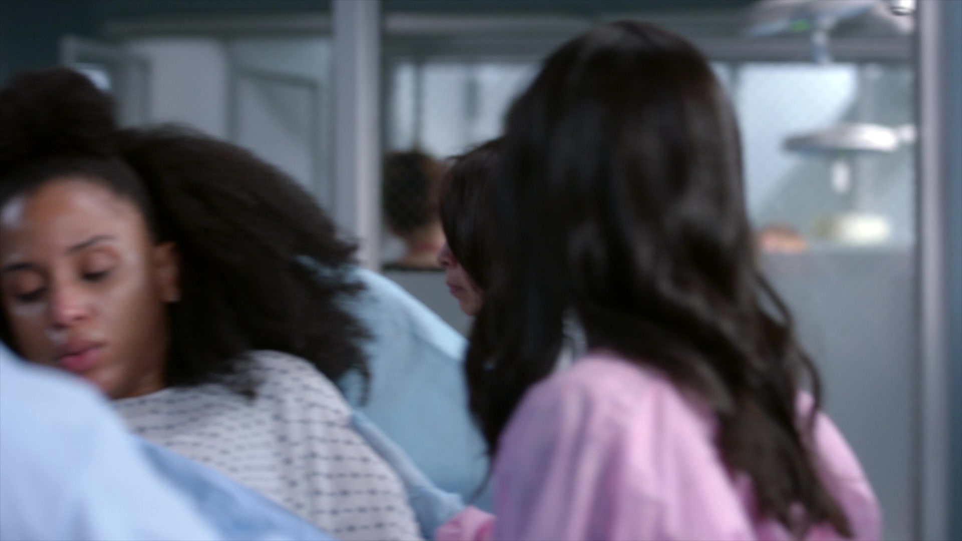 Greys_Anatomy_S19E11_1396.jpg