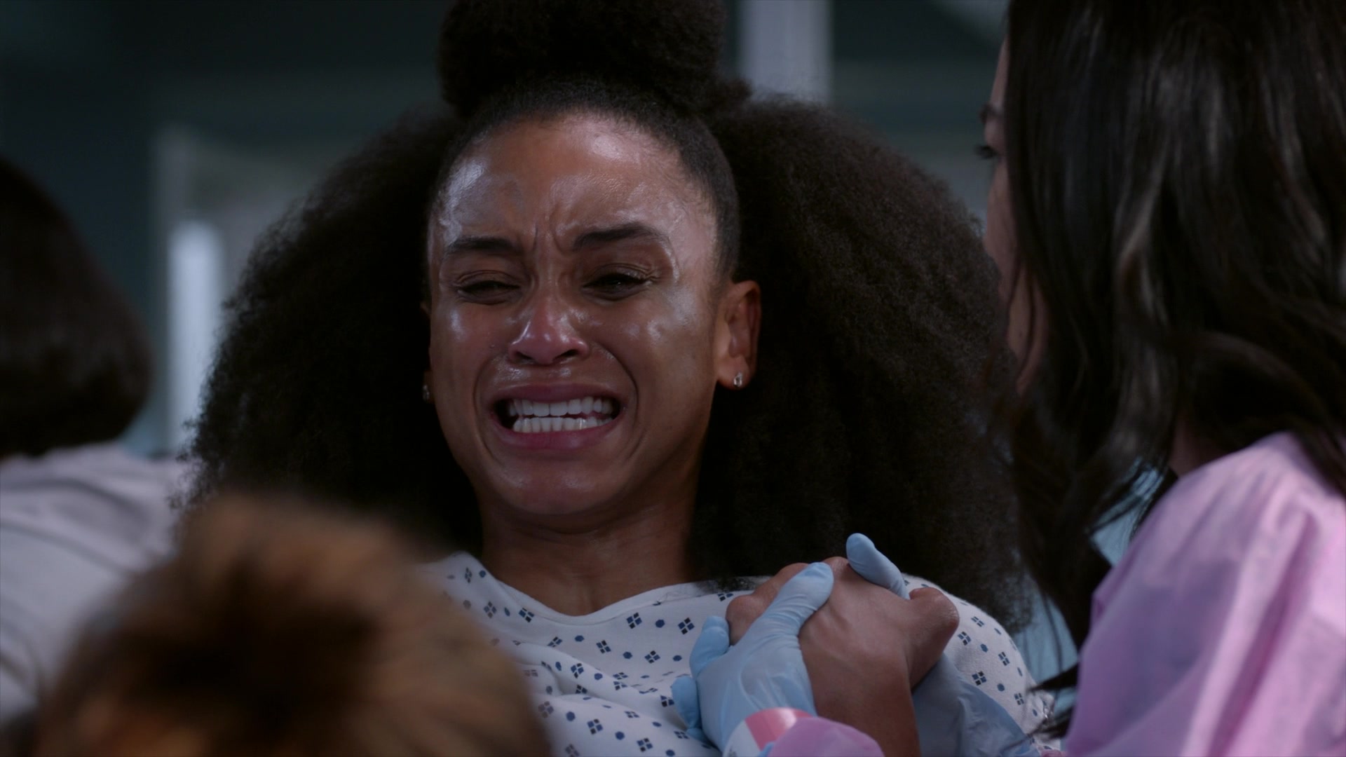Greys_Anatomy_S19E11_1418.jpg