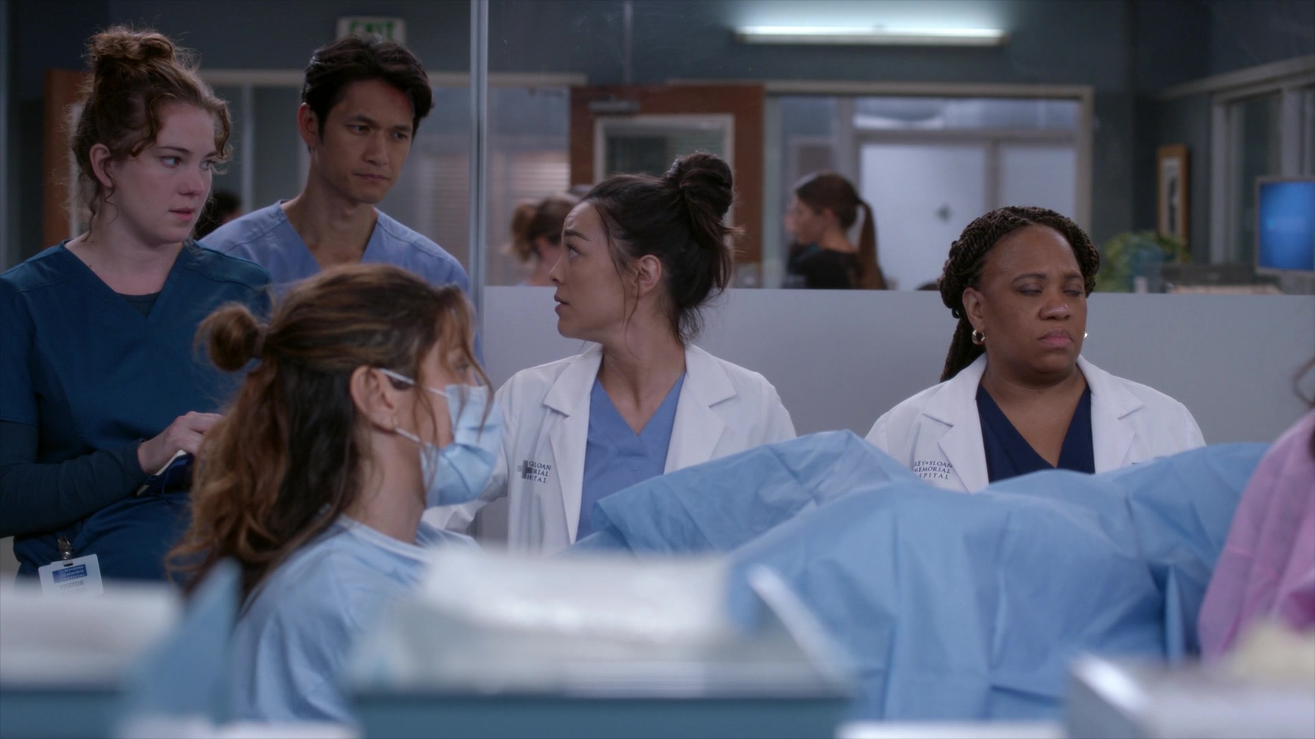 Greys_Anatomy_S19E11_1435.jpg