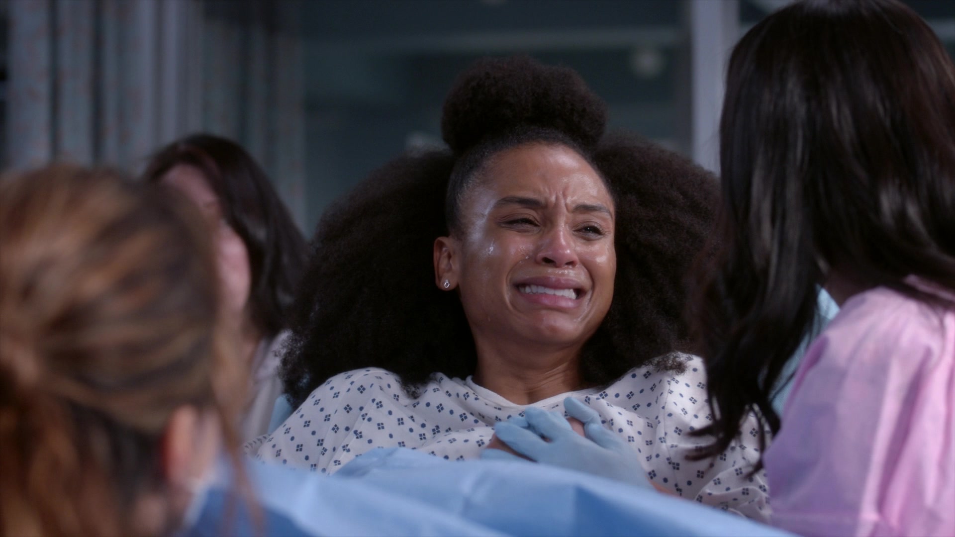 Greys_Anatomy_S19E11_1460.jpg