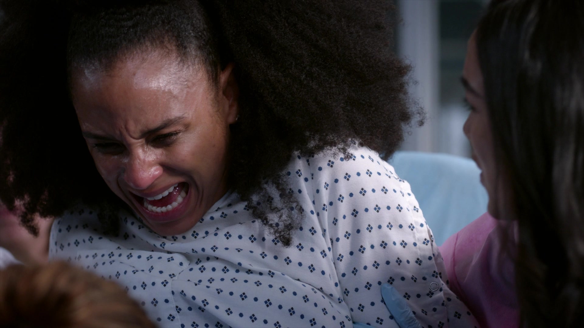 Greys_Anatomy_S19E11_1500.jpg