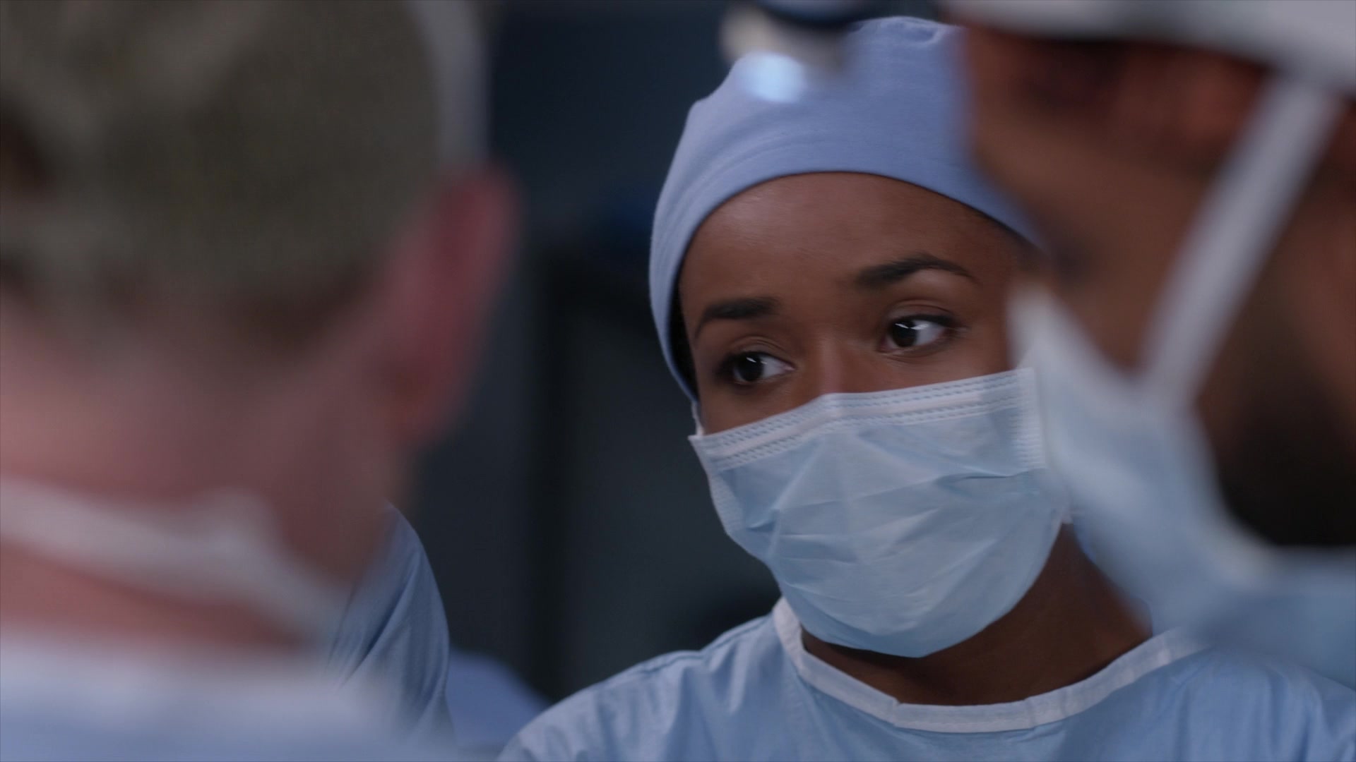 Greys_Anatomy_S19E11_1503.jpg