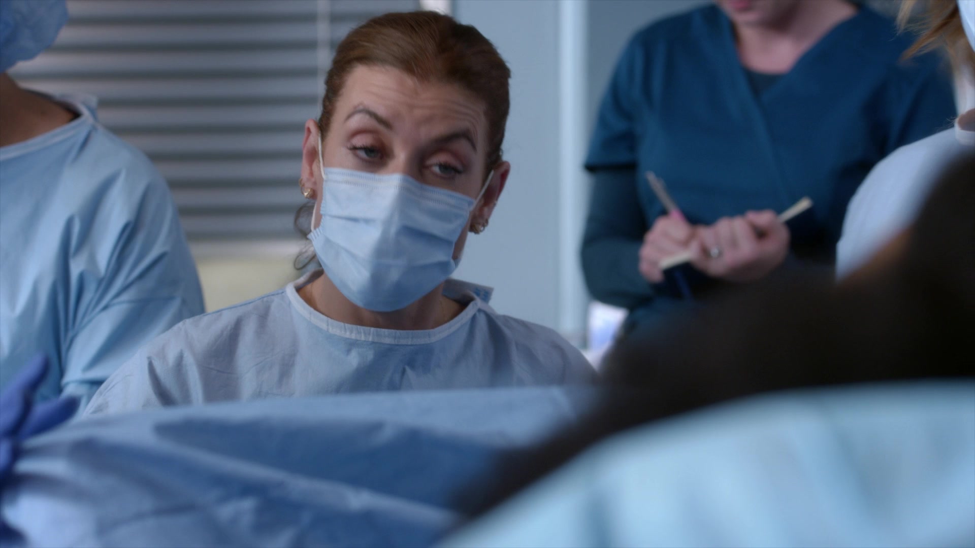 Greys_Anatomy_S19E11_1544.jpg