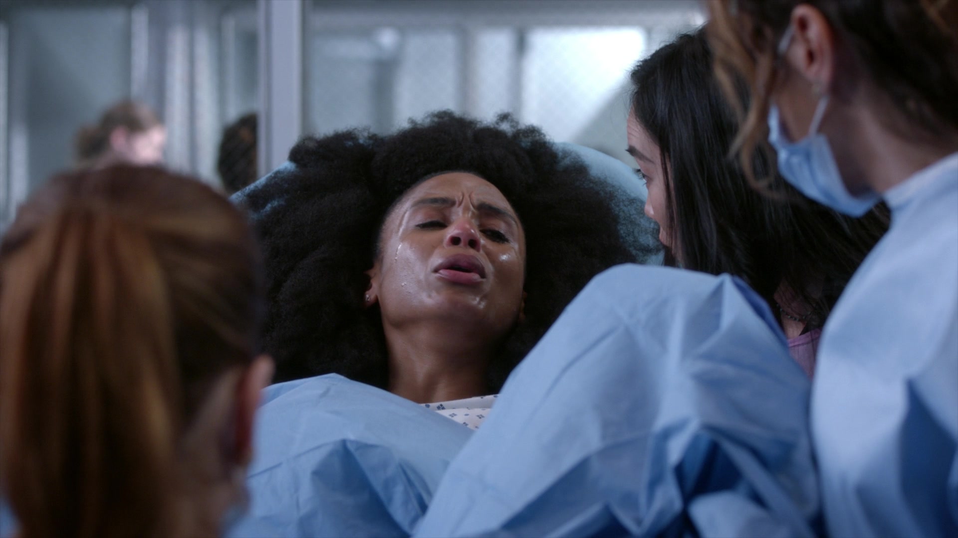 Greys_Anatomy_S19E11_1625.jpg