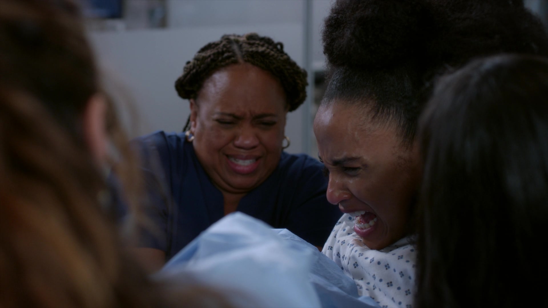 Greys_Anatomy_S19E11_1629.jpg