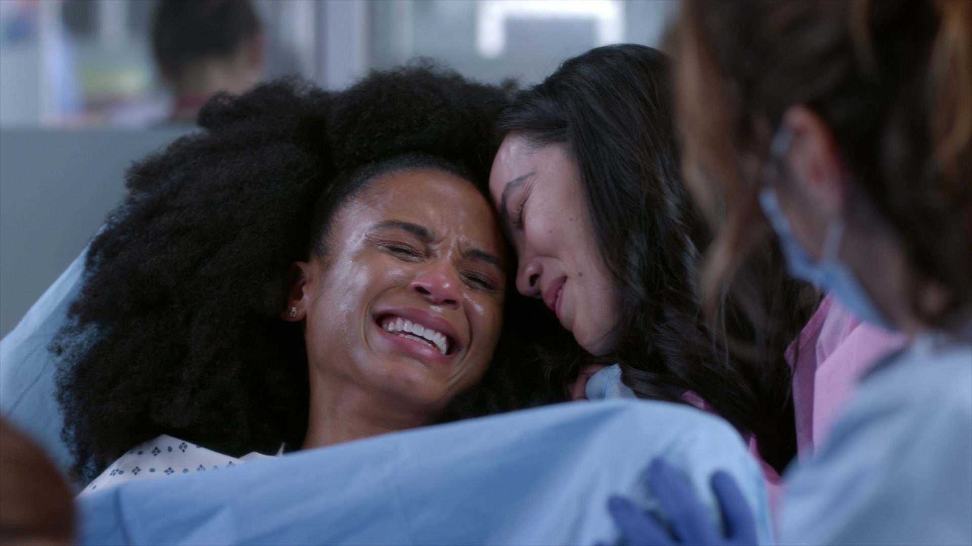 Greys_Anatomy_S19E11_1640.jpg