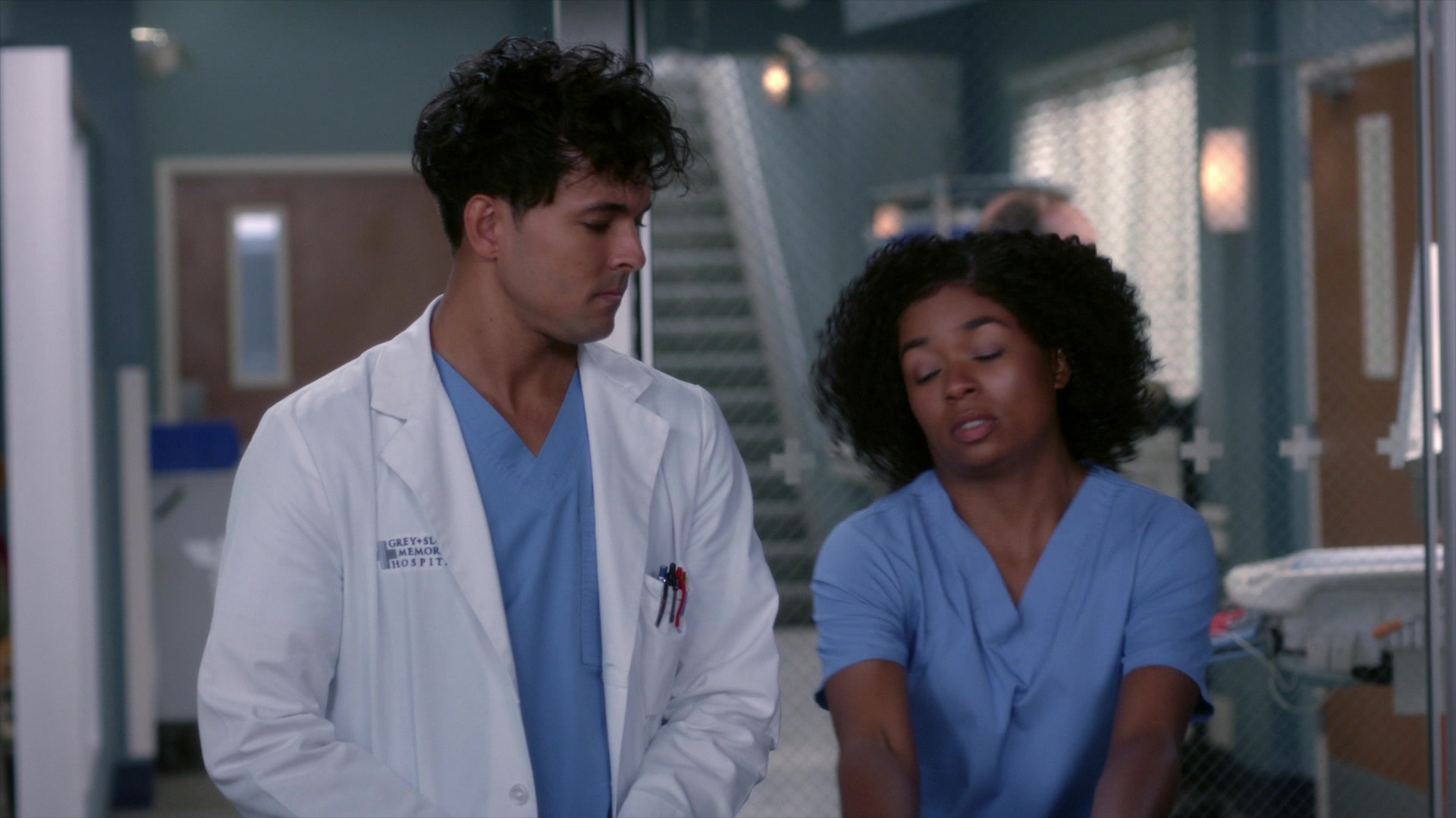 Greys_Anatomy_S19E11_1727.jpg