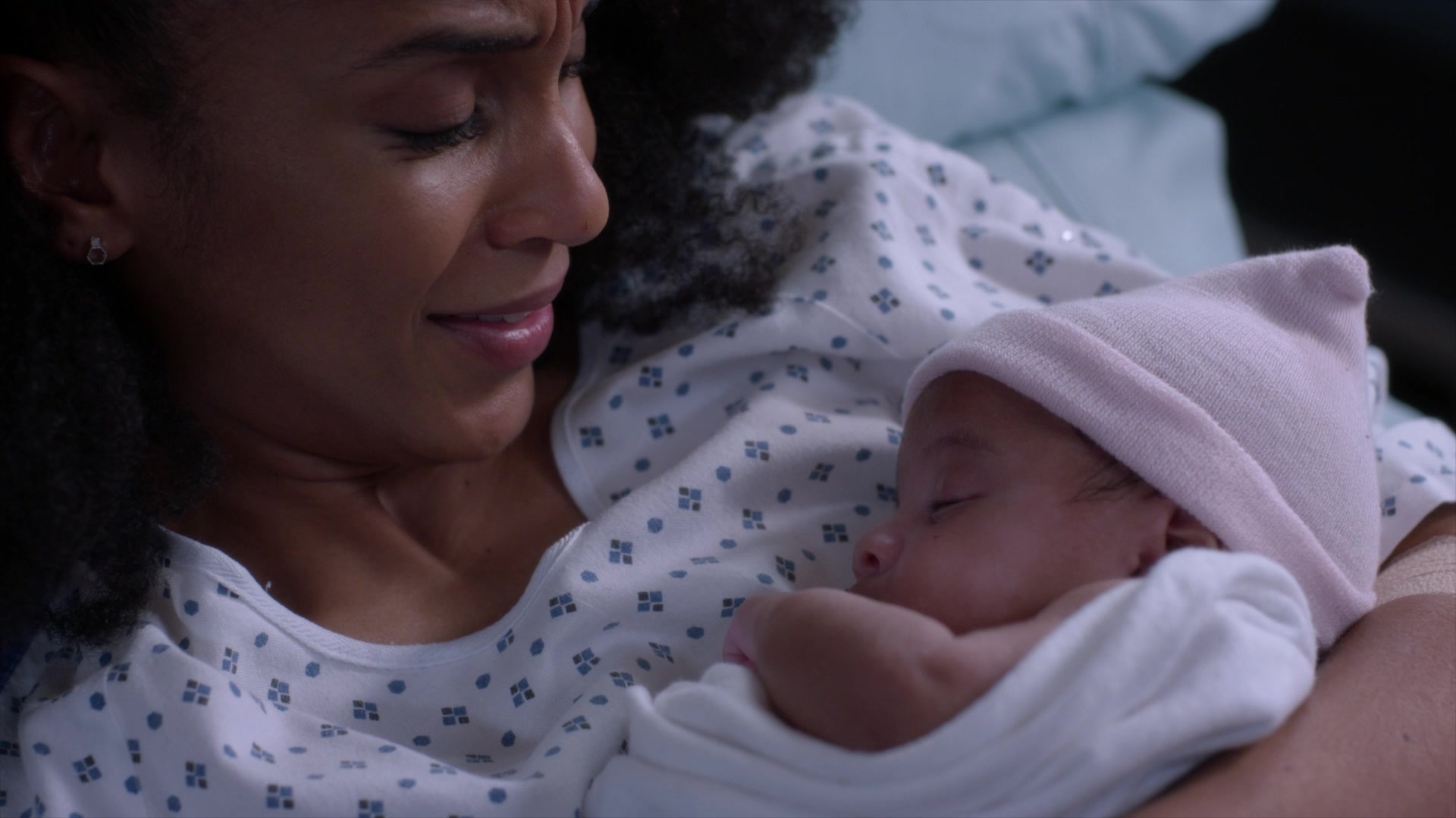 Greys_Anatomy_S19E11_1807.jpg