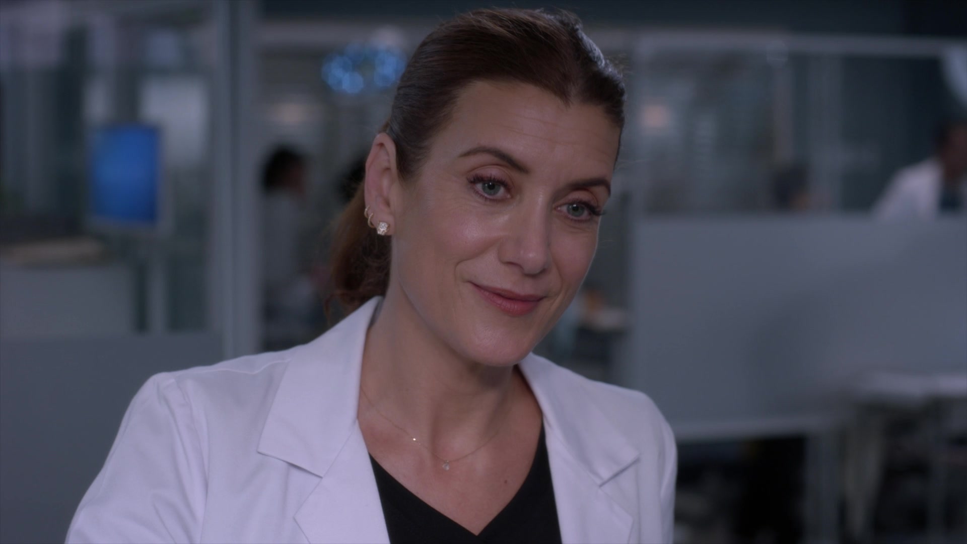 Greys_Anatomy_S19E11_1809.jpg