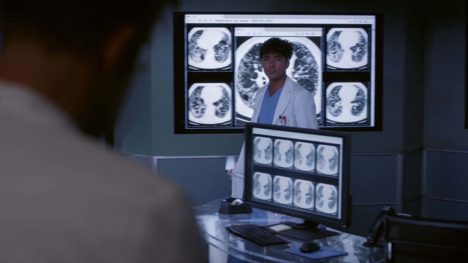 Greys_Anatomy_S19E11_1826.jpg