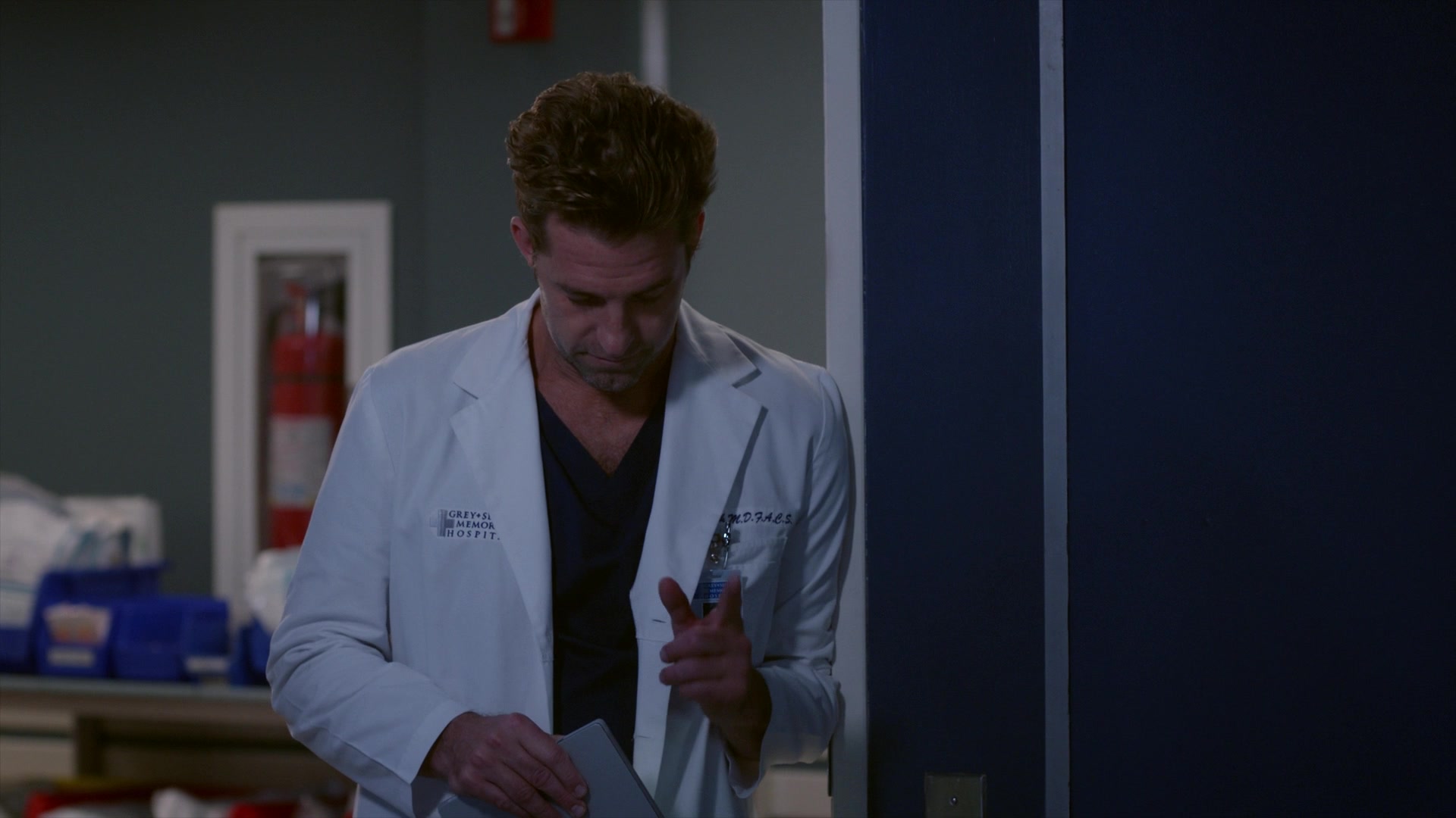 Greys_Anatomy_S19E11_1836.jpg