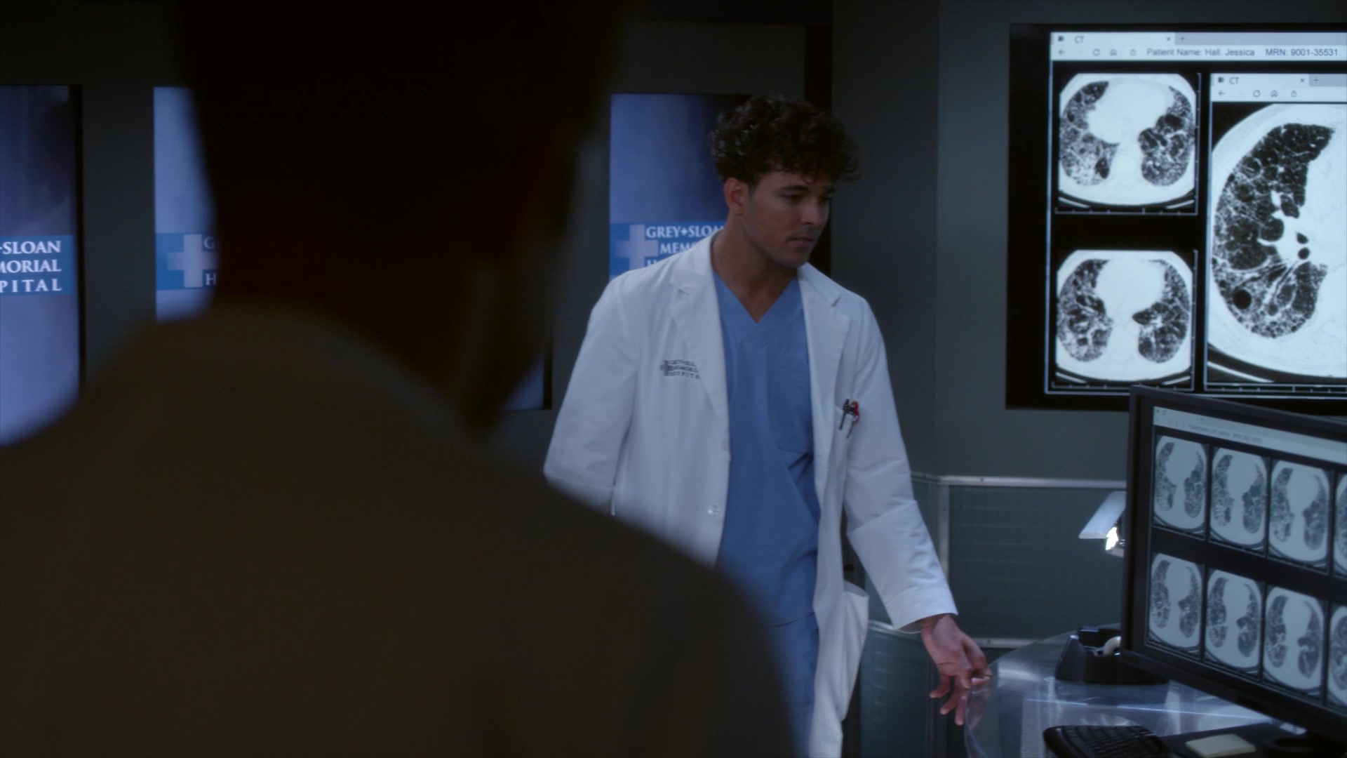 Greys_Anatomy_S19E11_1839.jpg