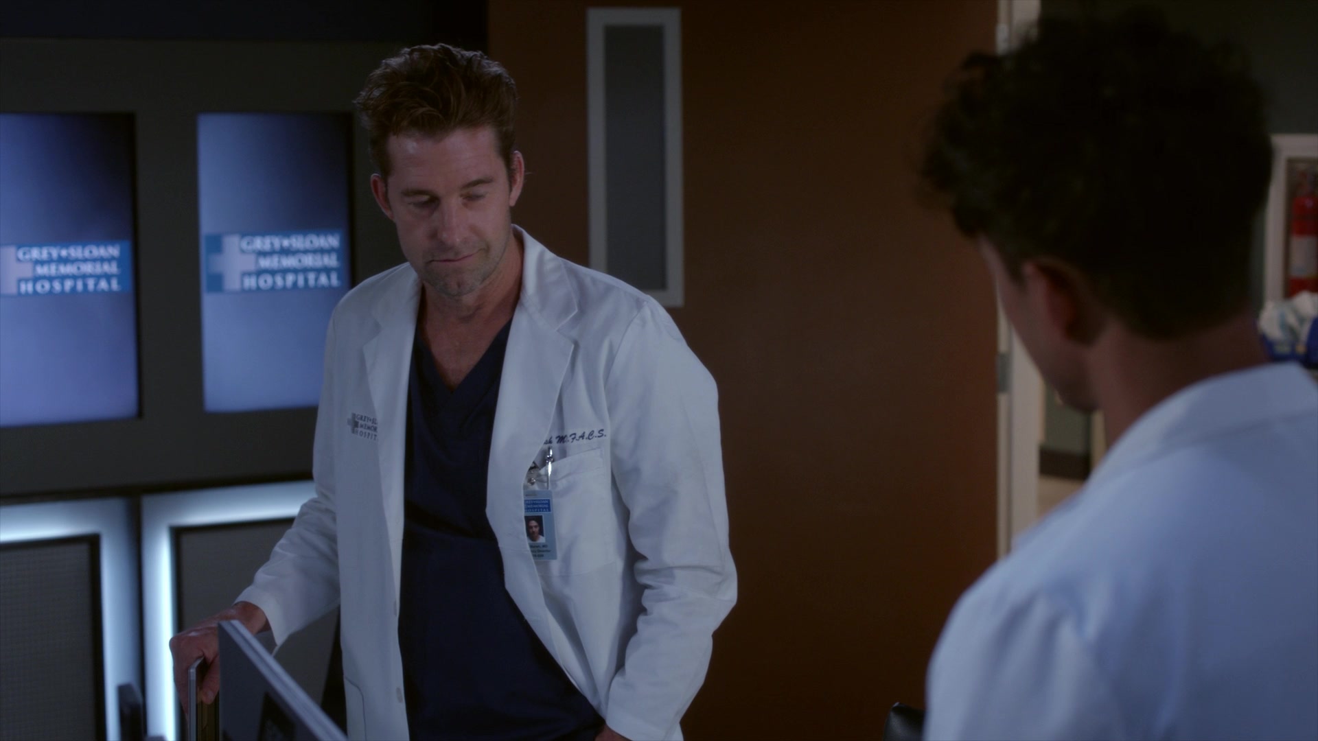 Greys_Anatomy_S19E11_1863.jpg