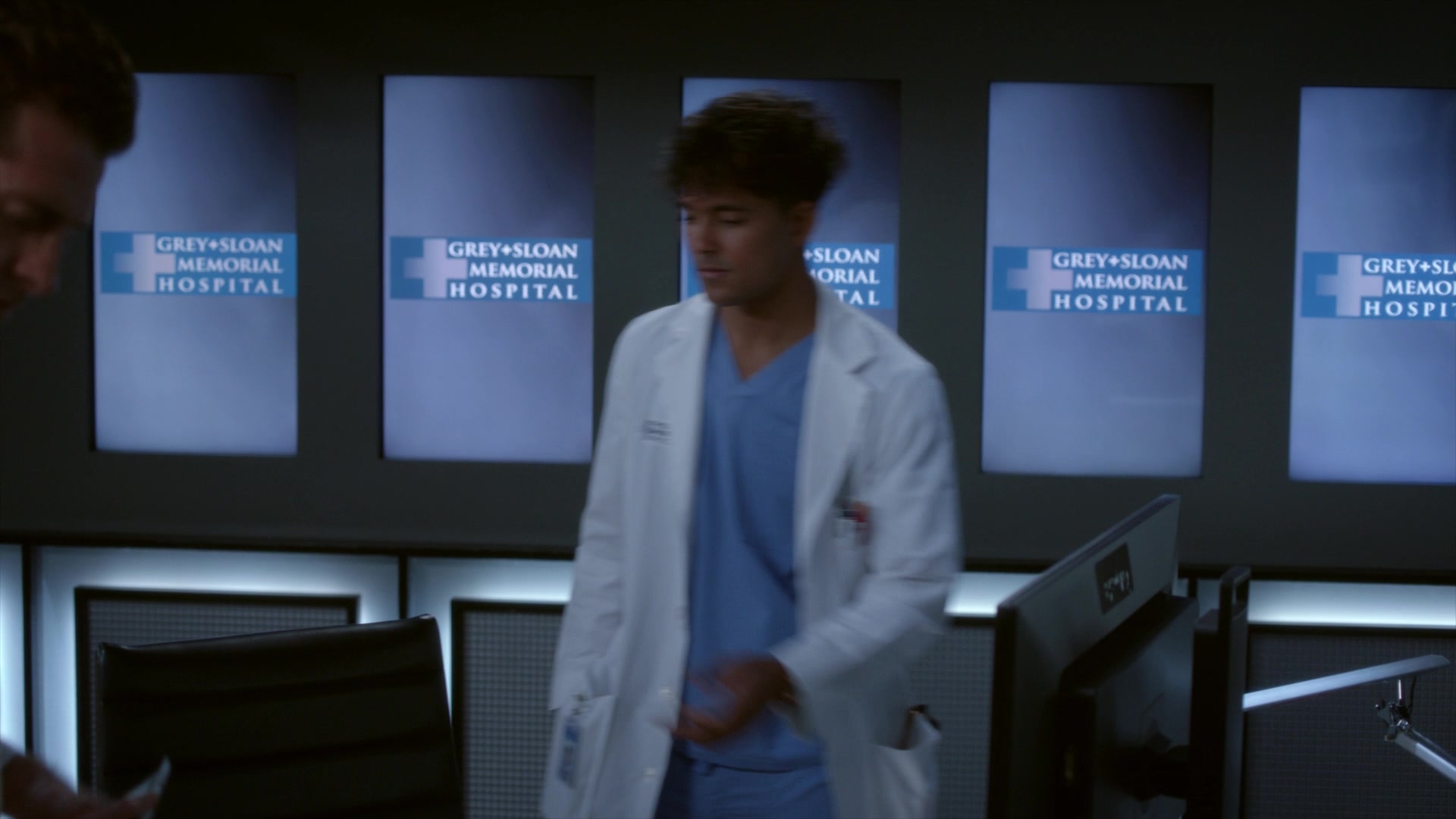 Greys_Anatomy_S19E11_1865.jpg